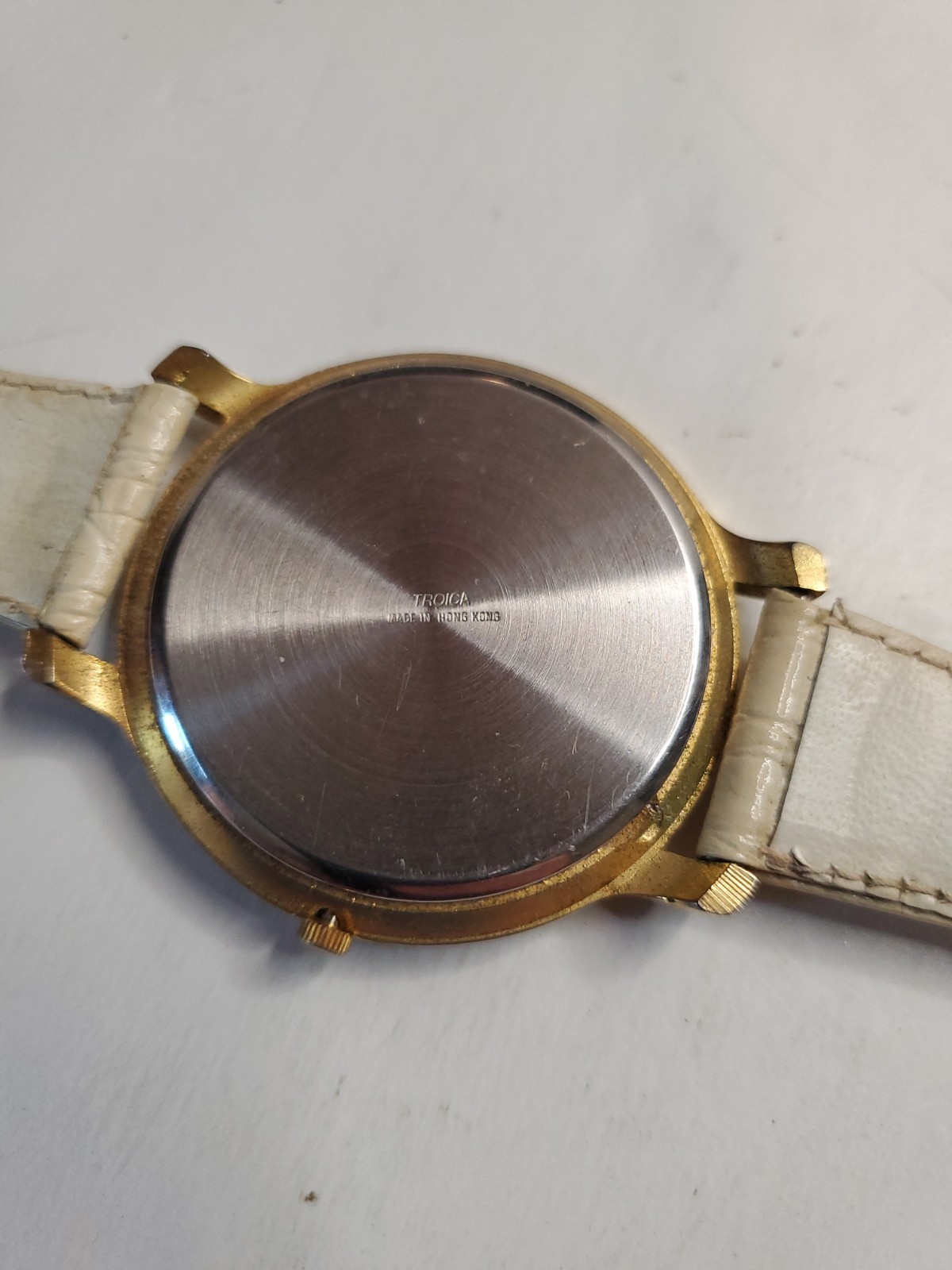 United States Of America Watch Women Gold Tone Gold Dial Ten ~New Battery~