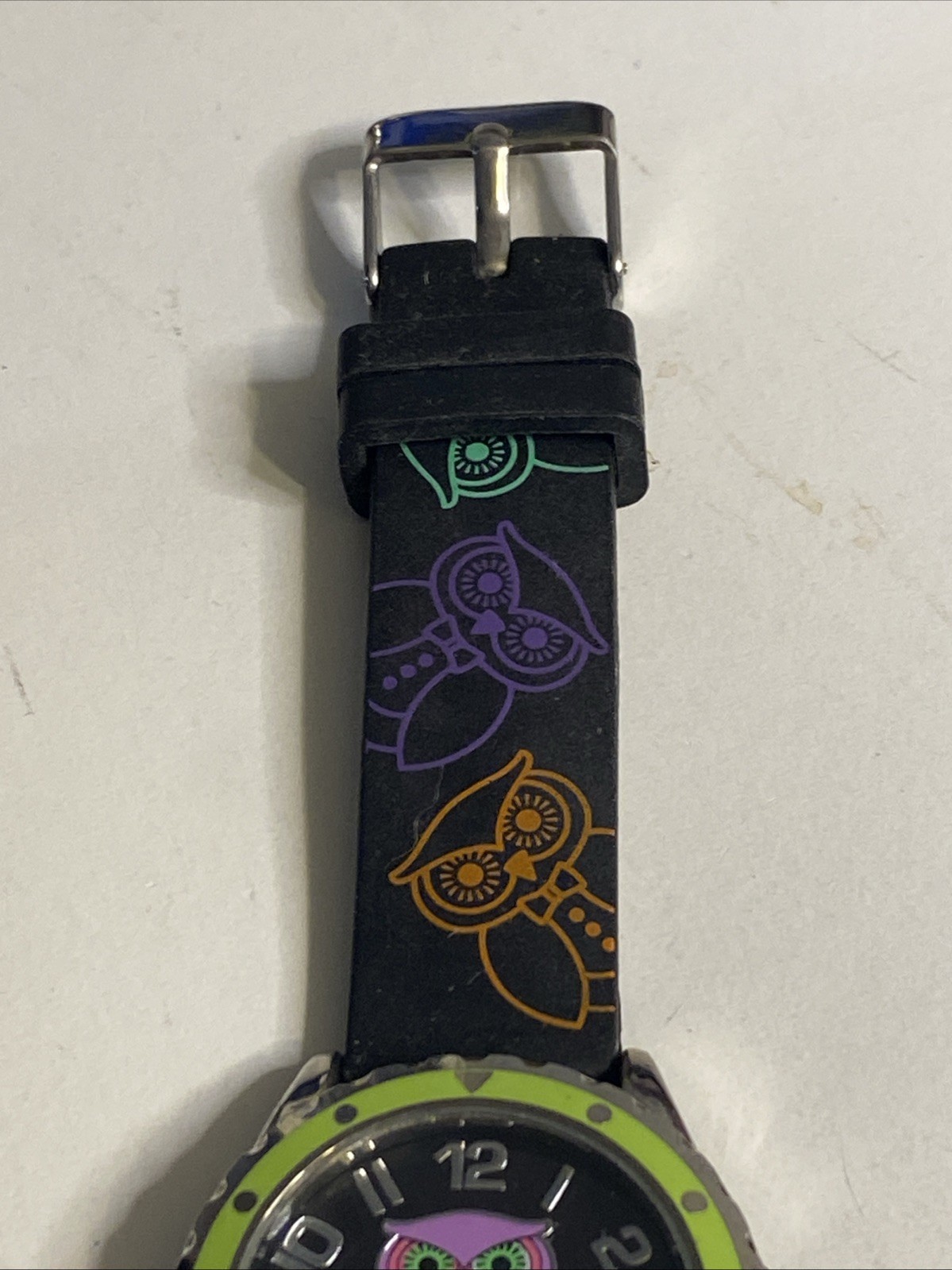 Owl Accutime Analog Wristwatch Buckle Band 33mm Working New Battery