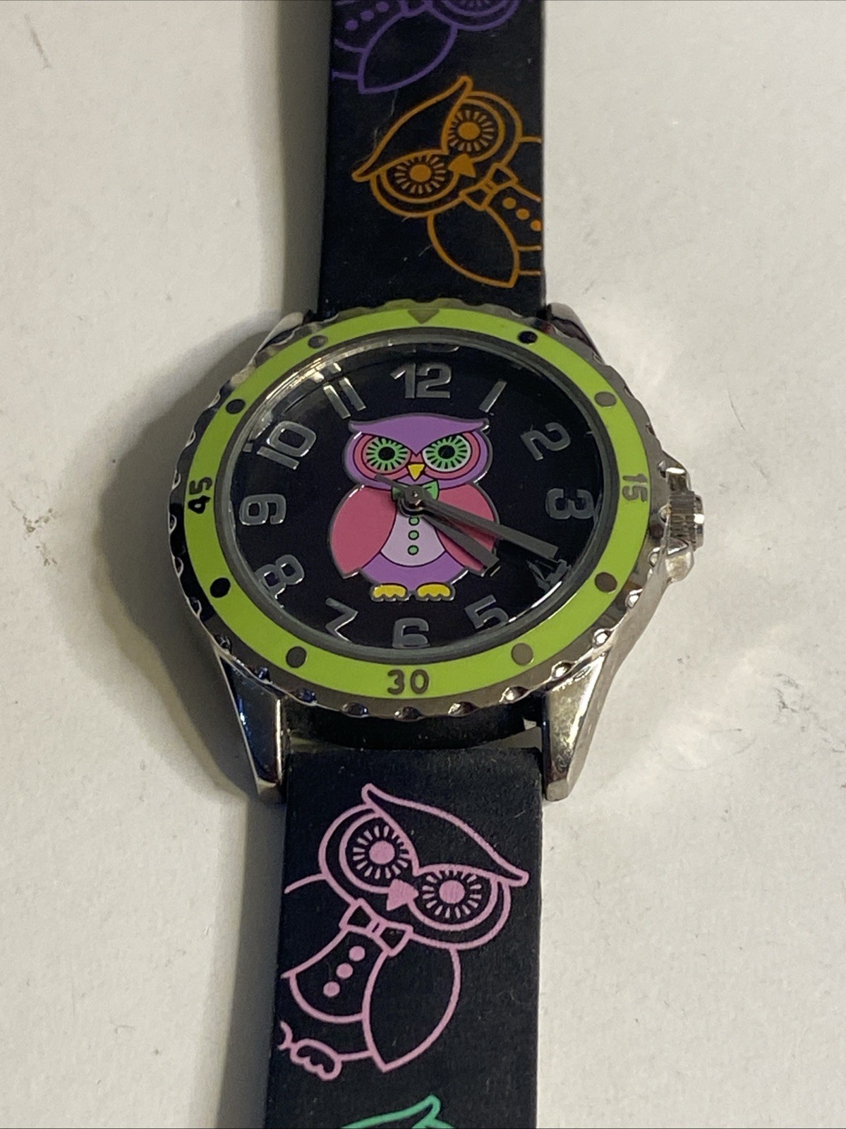 Owl Accutime Analog Wristwatch Buckle Band 33mm Working New Battery