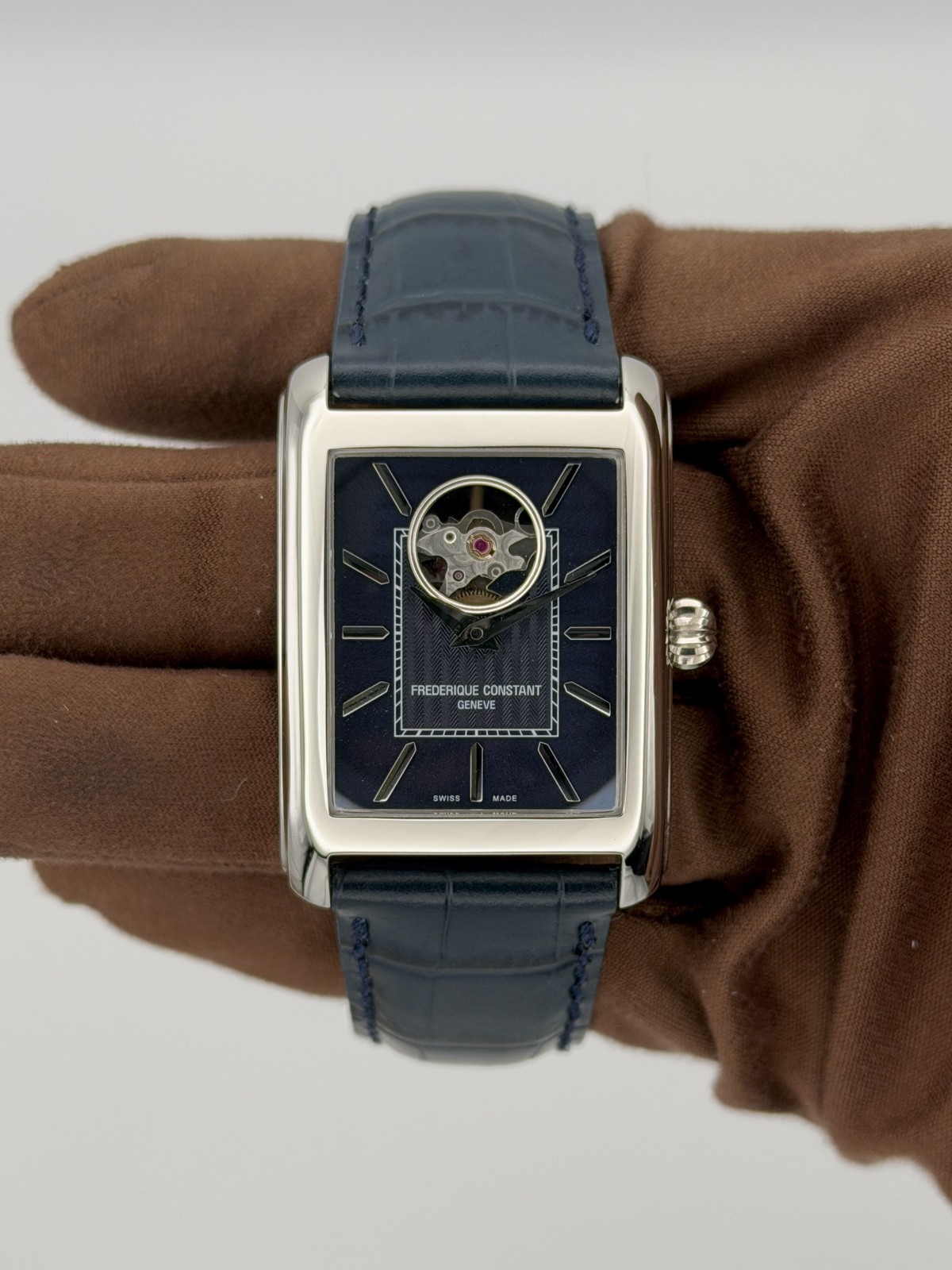 2026 Frederique Constant Classics Heart Beat Auto 34.4mm Steel FC-311N4C26