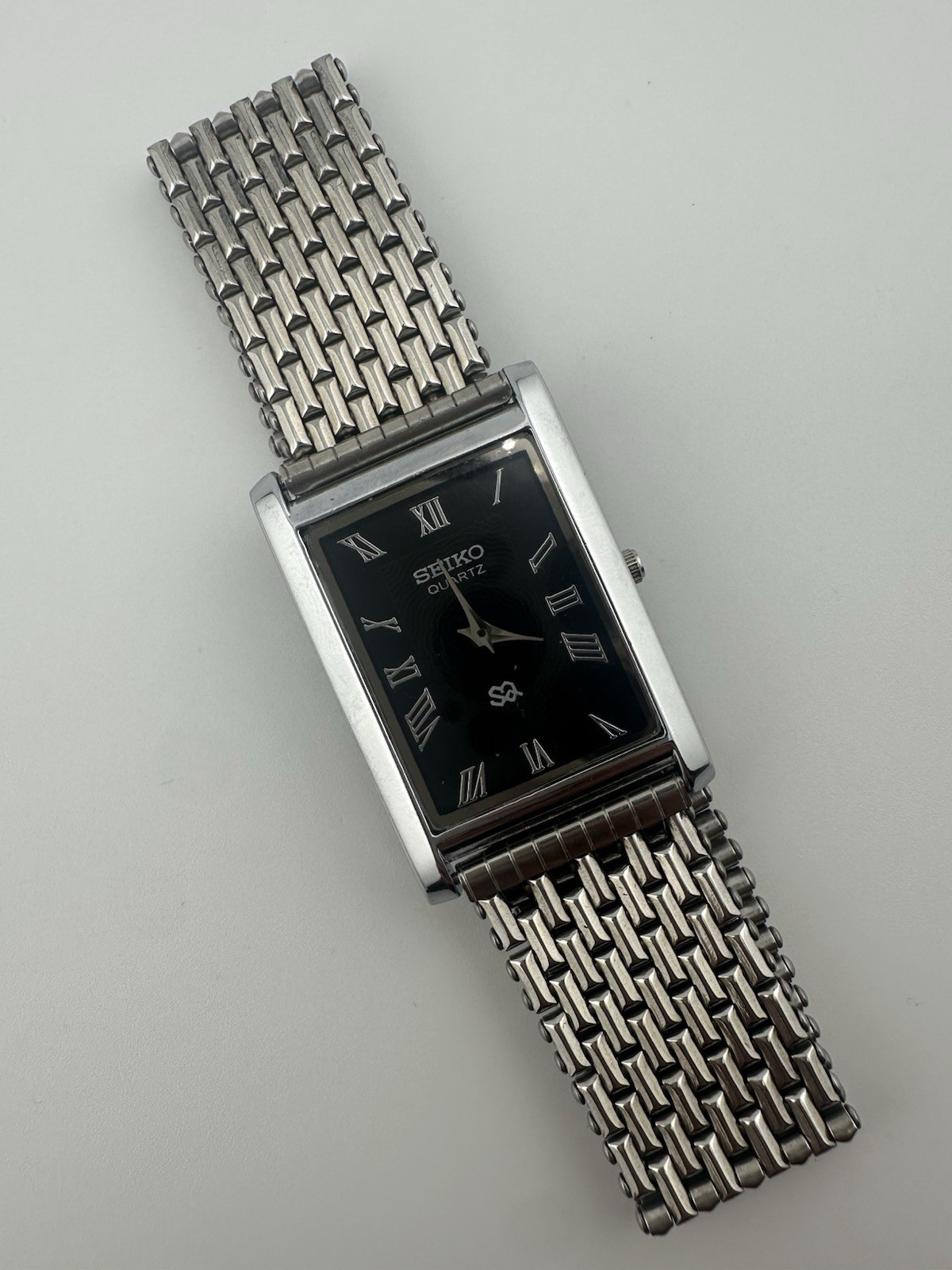 BLACK DIAL Vintage Seiko Slim Quartz Men’s Wrist Watch