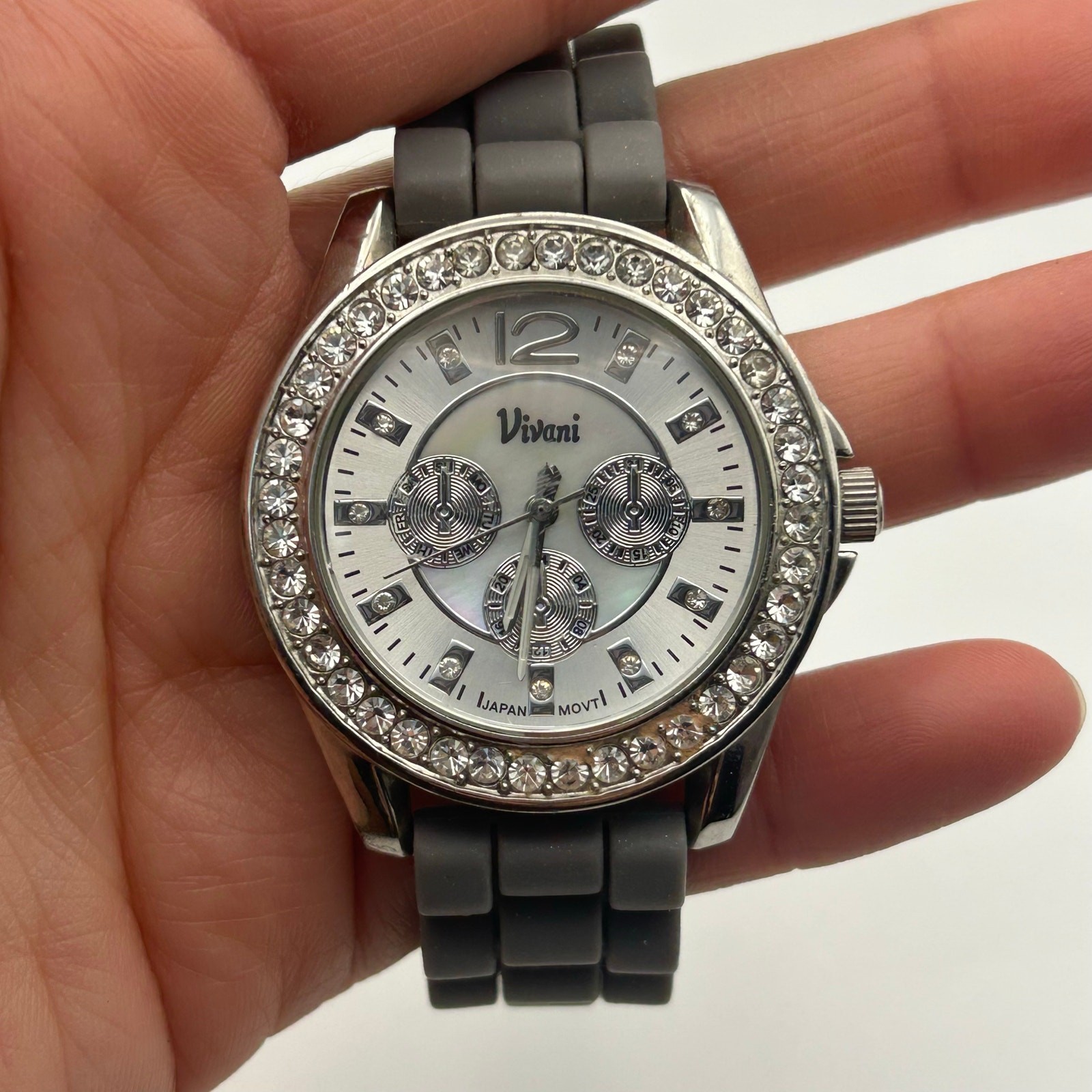 Vivani Mother Pearls Crystal Bezel Gray Band Women’s Watch New Battery