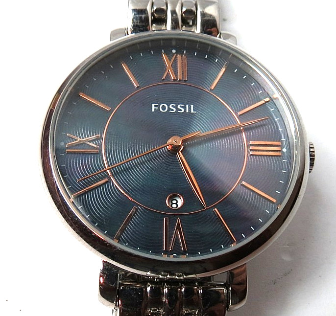 BEAUTIFUL WOMEN’S FOSSIL QUARTZ ES4205 MOTHER OF PEARL DIAL WRISTWATCH DATE RUNS
