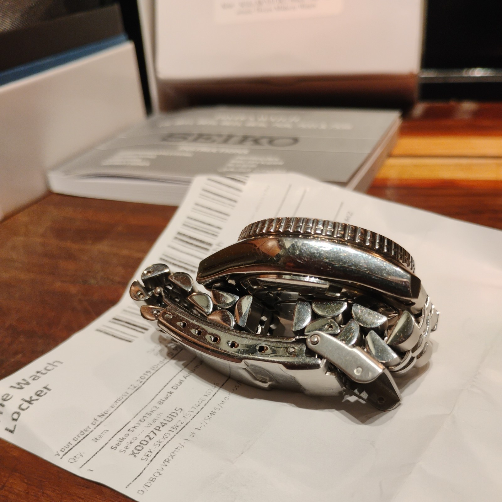 Seiko SKX013 excellent original condition.original box booklet receipt and links