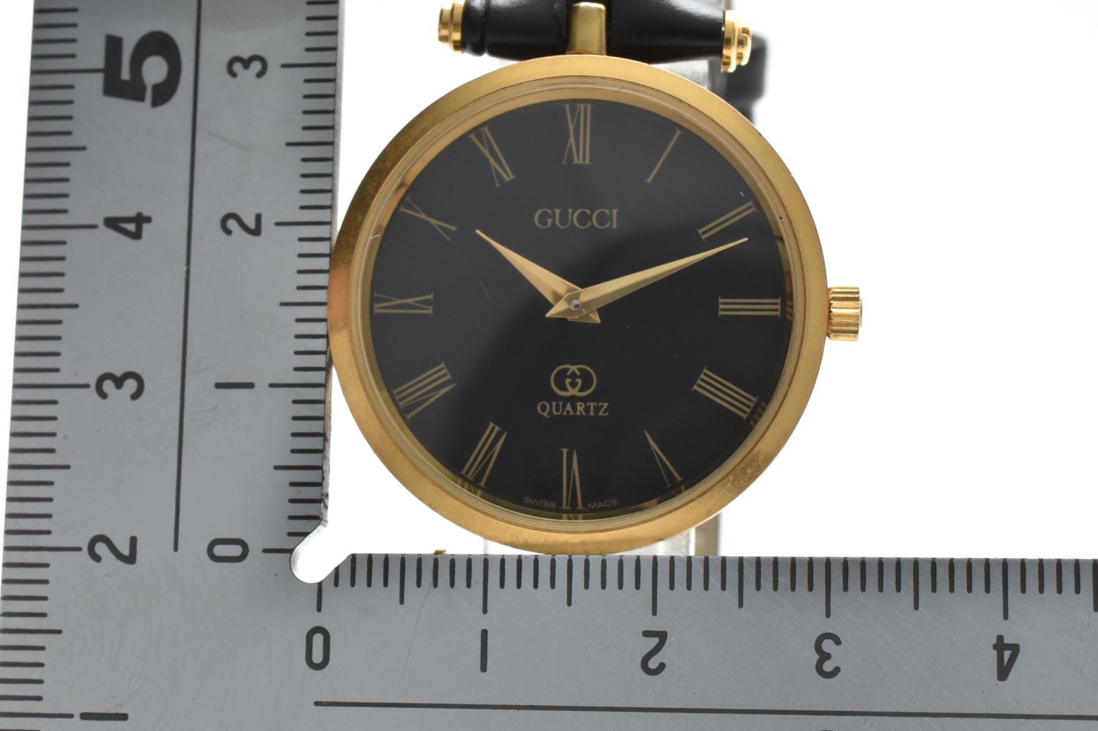 [NEAR MINT w/Box] GUCCI 2000M Black Dial Gold Quartz Men’s Watch From JAPAN