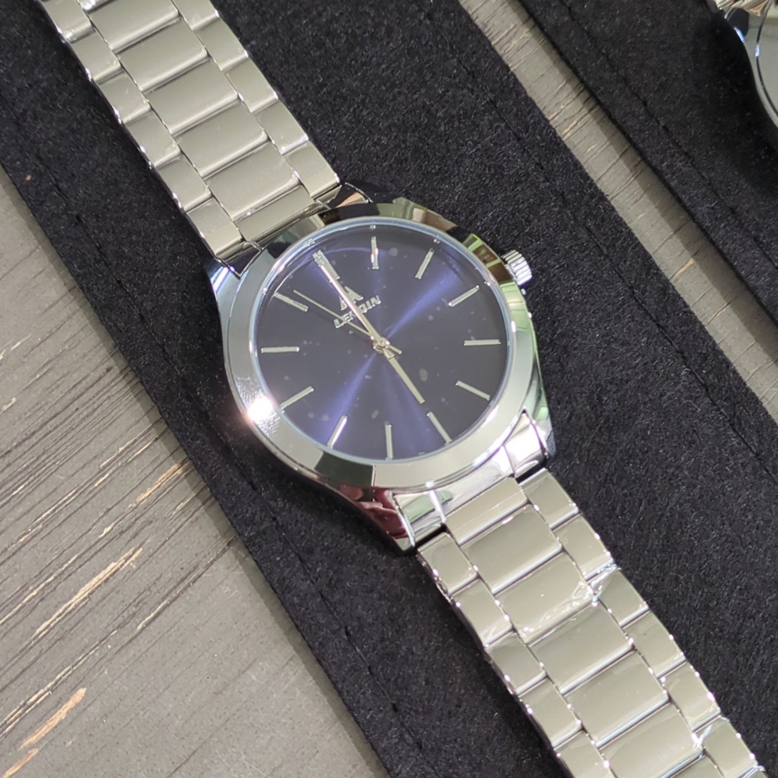 LOT of Men’s Metal Band watches classic look great styles ADJUSTABLE