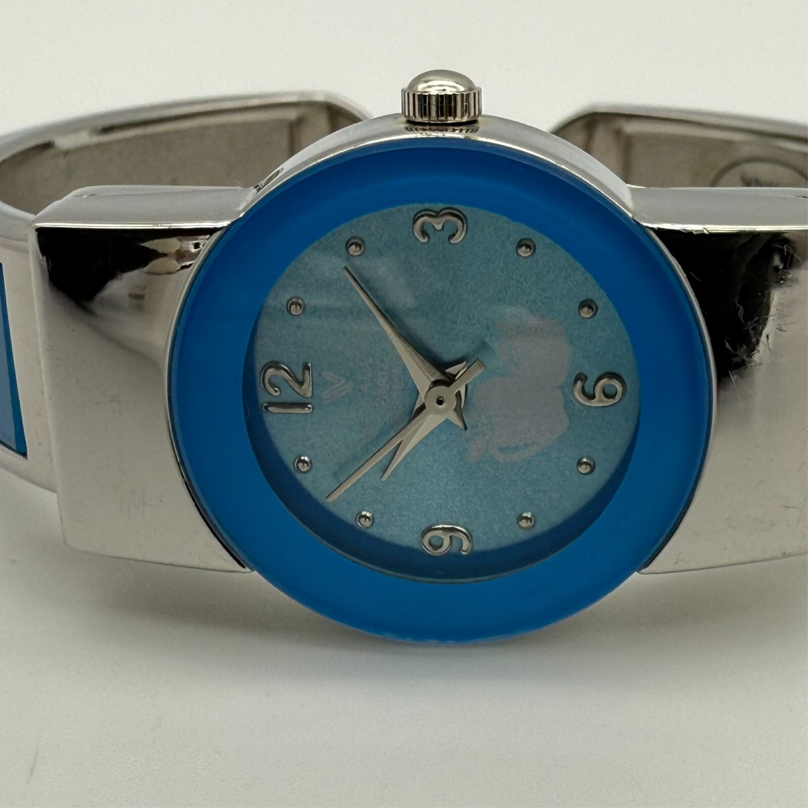 Women’s VELACCIO Glossy Silver Tone, Blue Apple Bangle Bracelet Watch, 24mm Runs