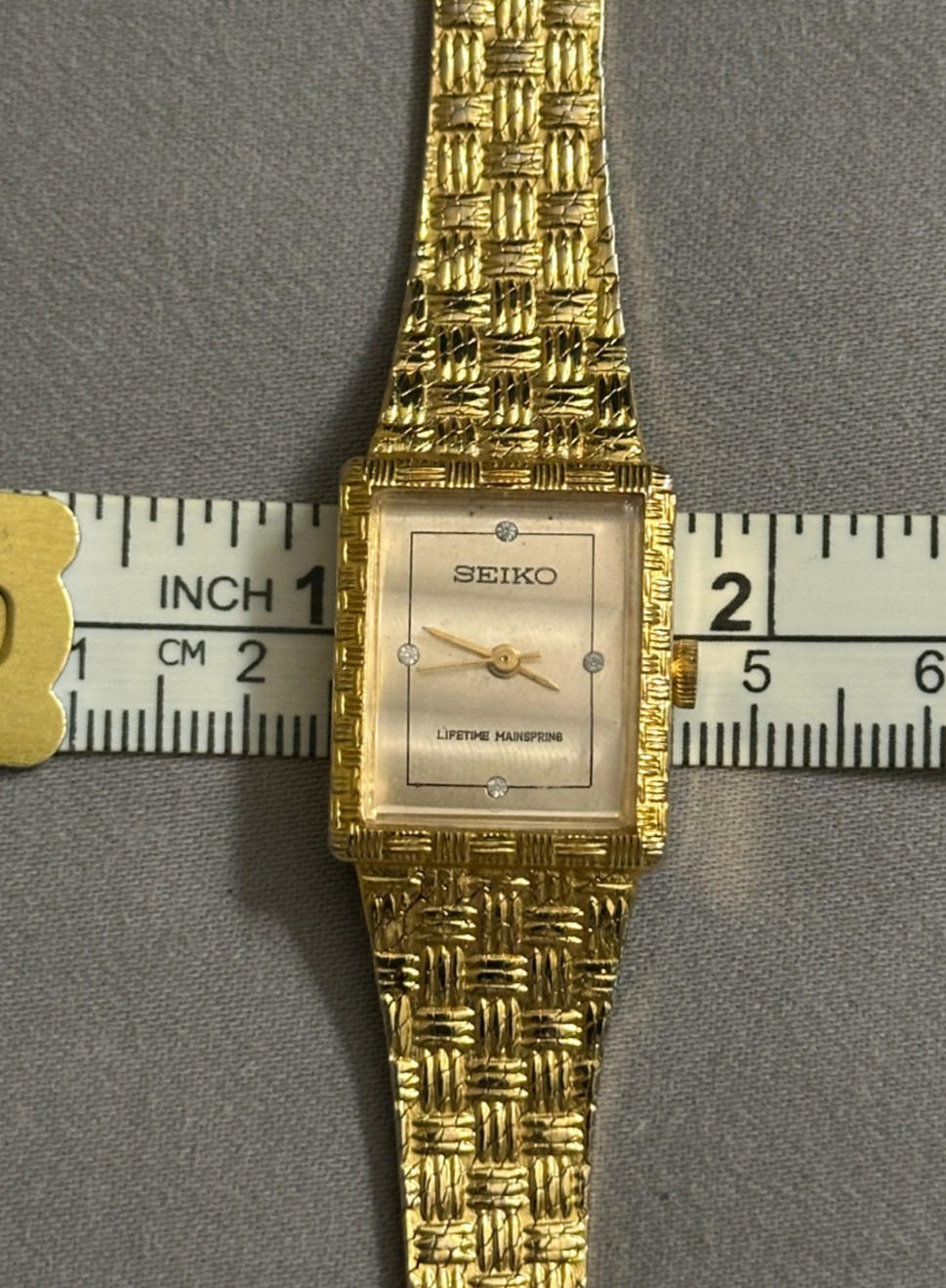 Vintage Seiko Womens Mechanical Wind Lifetime Mainspring Watch Gold Tone Band