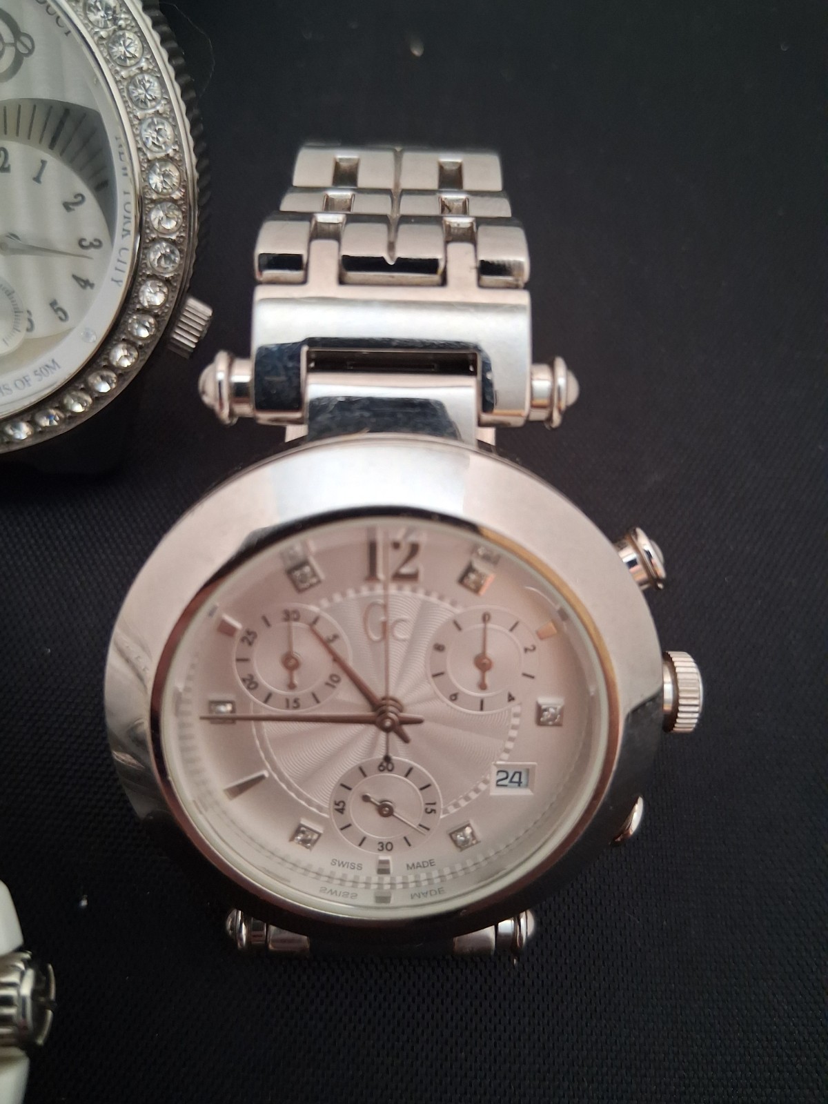 watch lots preowned. Not Working. A Variety Of Watches. All As Is!