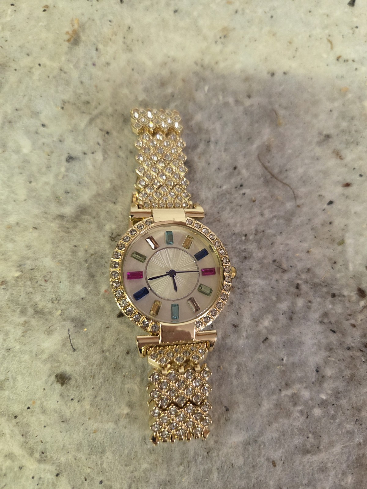 Watch. No Brand Or Name. See Pics. Untested