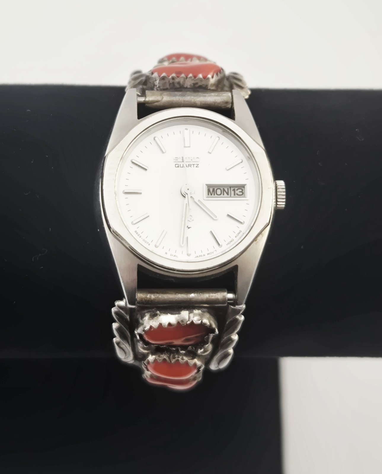 Navajo Sterling Silver Coral Cuff Seiko Quartz Flex Watch D.A. Jim Native – 6″
