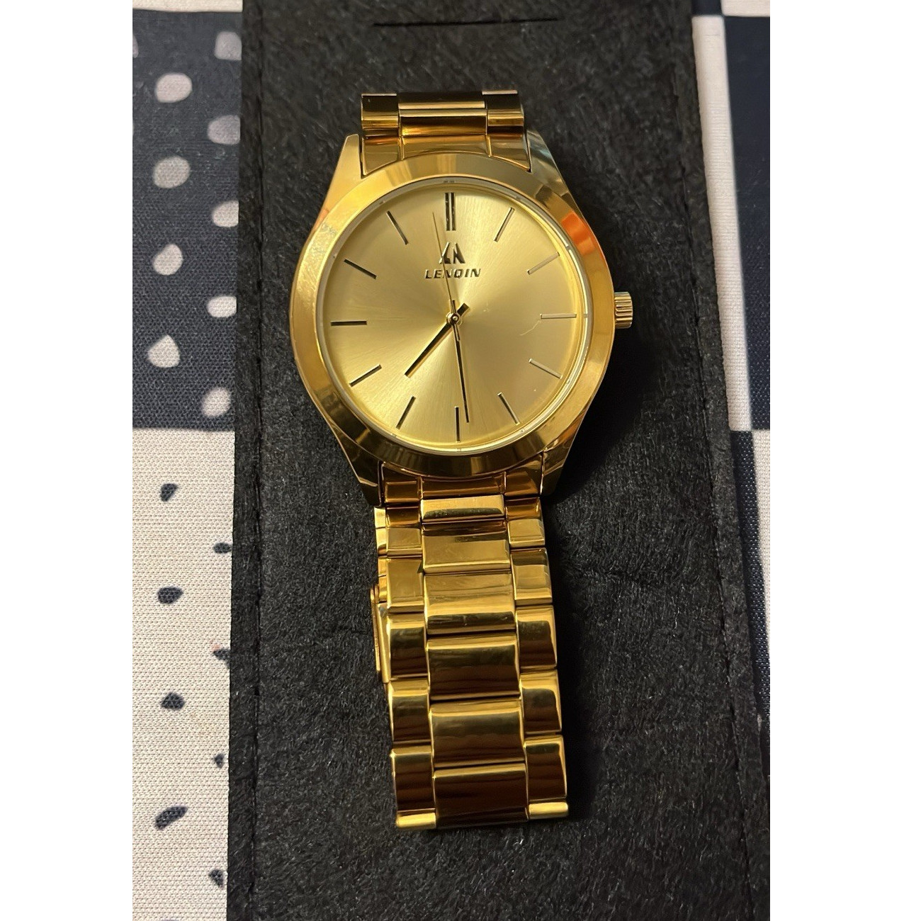 Lenoin Gold Tone Quartz Analog Watch SS Bracelet 50m 5 ATM Round w/Manual