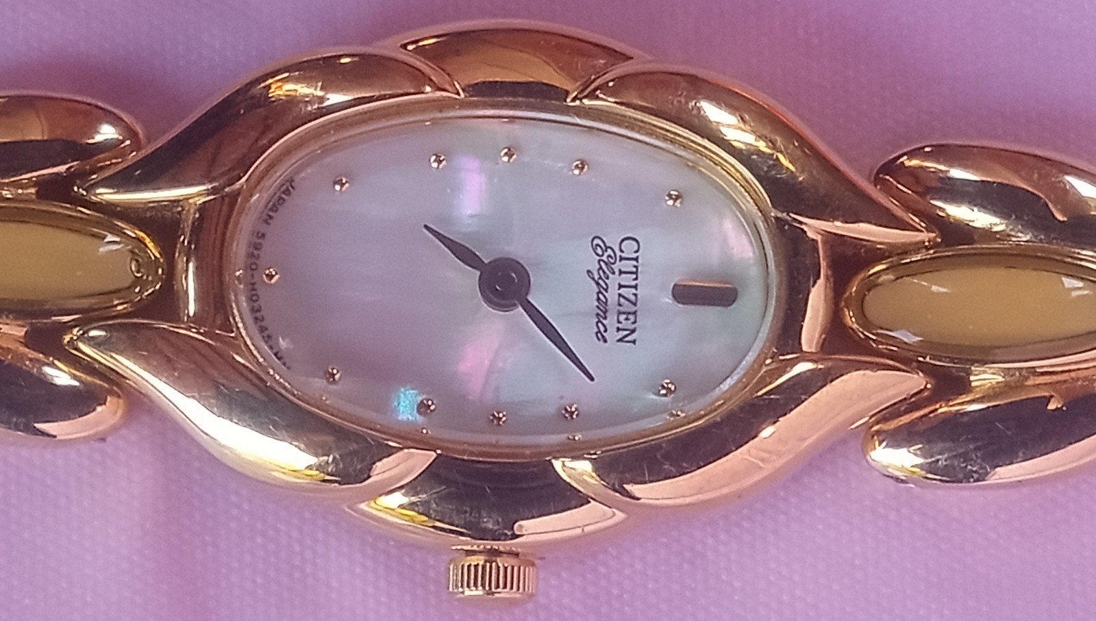 vintage citizen Elegance quartz women’s watch hexagonal mother of pearl gold inl