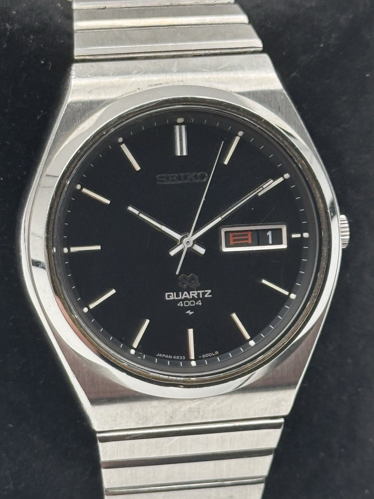 Vintage Seiko 4633-900A JDM Quartz Men’s 39mm Black Dial Kanji/English Day-Date
