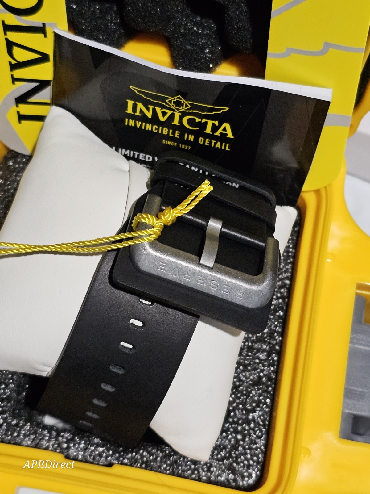 Invicta – Star Wars – Boba Fett – Reserve Wide Blk Leather Strap – mens watch