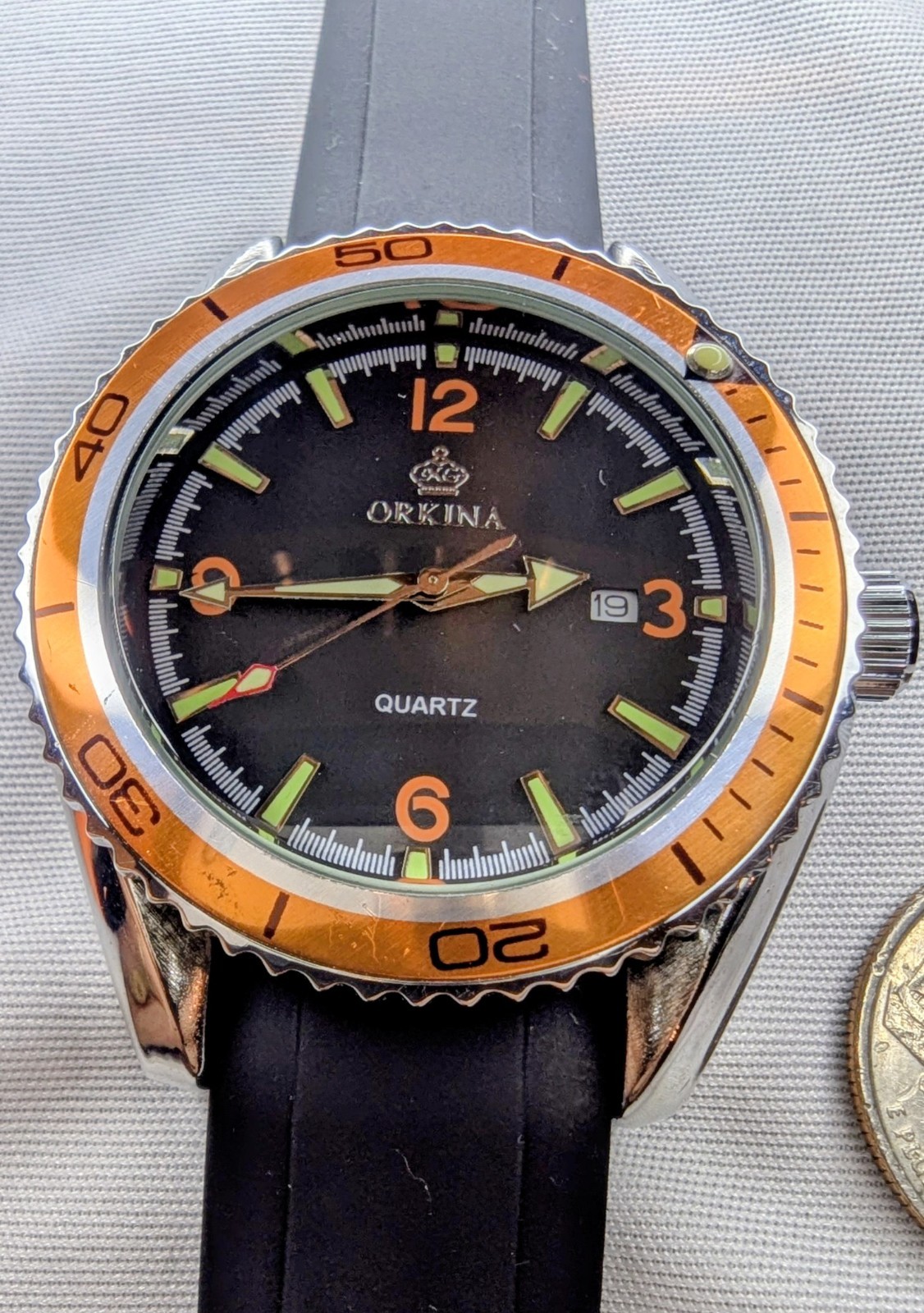 Orkina Quartz Diver-Style Men’s 43 MM Wrist Watch. Excellent Condition