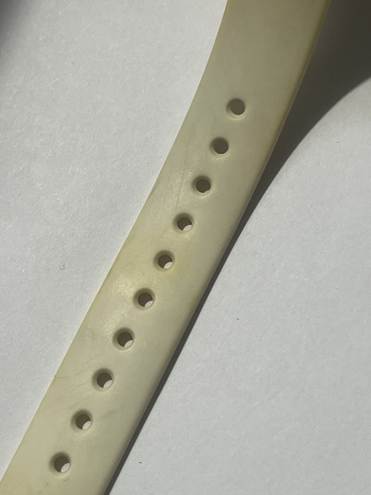 Timex 1440 Sports Indiglo White Resin Plastic Quartz Ladies Watch Unisex