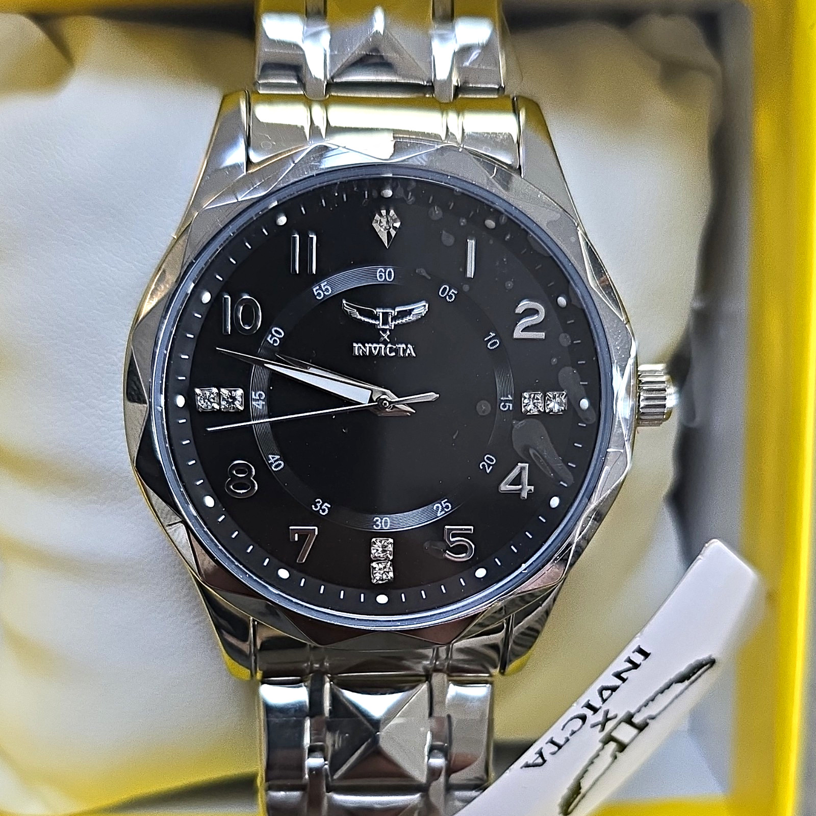 Invicta Men’s Watch – 41mm Quartz Watch Black Dial Silver Steel Bracelet