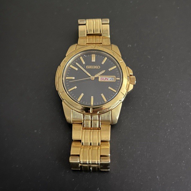 Seiko 5 Men’s Gold-Tone Bracelet Watch Blue Sunburst Dial Auto Day/Date