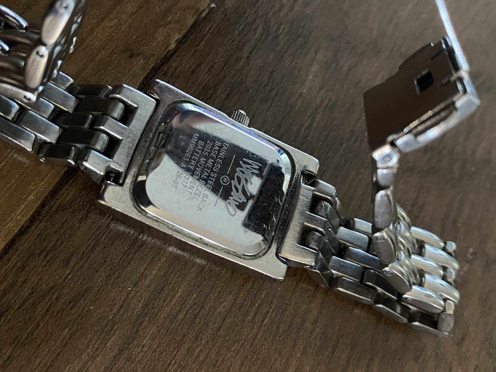 Mossimo Women’s Rectangular Quartz Wristwatch White Dial Silver Bracelet