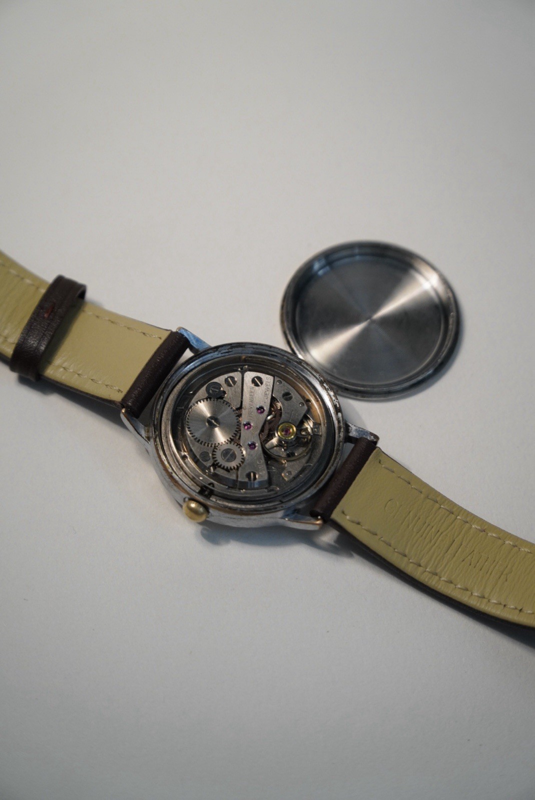 Vintage Hallmark 17 Jewel Swiss Hand-Wind Watch Date – Runs Great