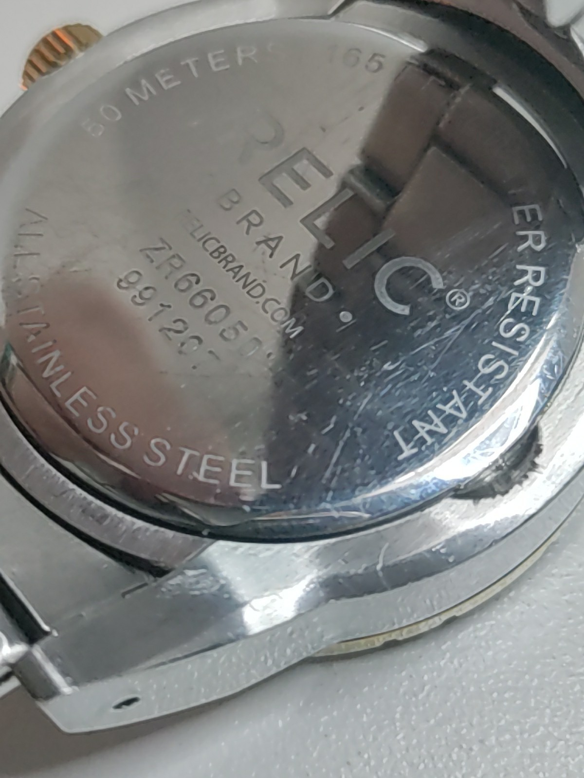 Relic Mens 50 Meters 165 Feet Water Resistant ZR66050