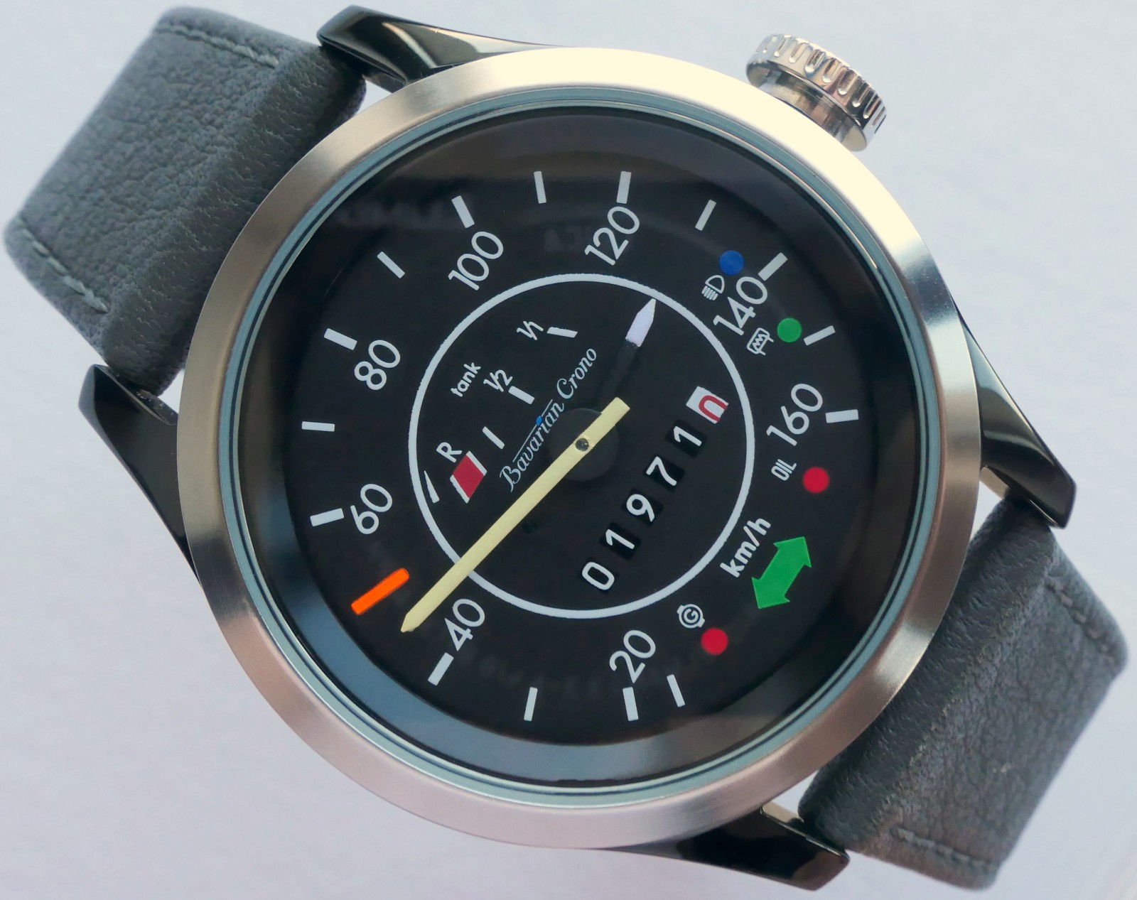 Volkswagen VW 1968 Beetle Bug Kafer Classic Speedometer Car Accessory Watch