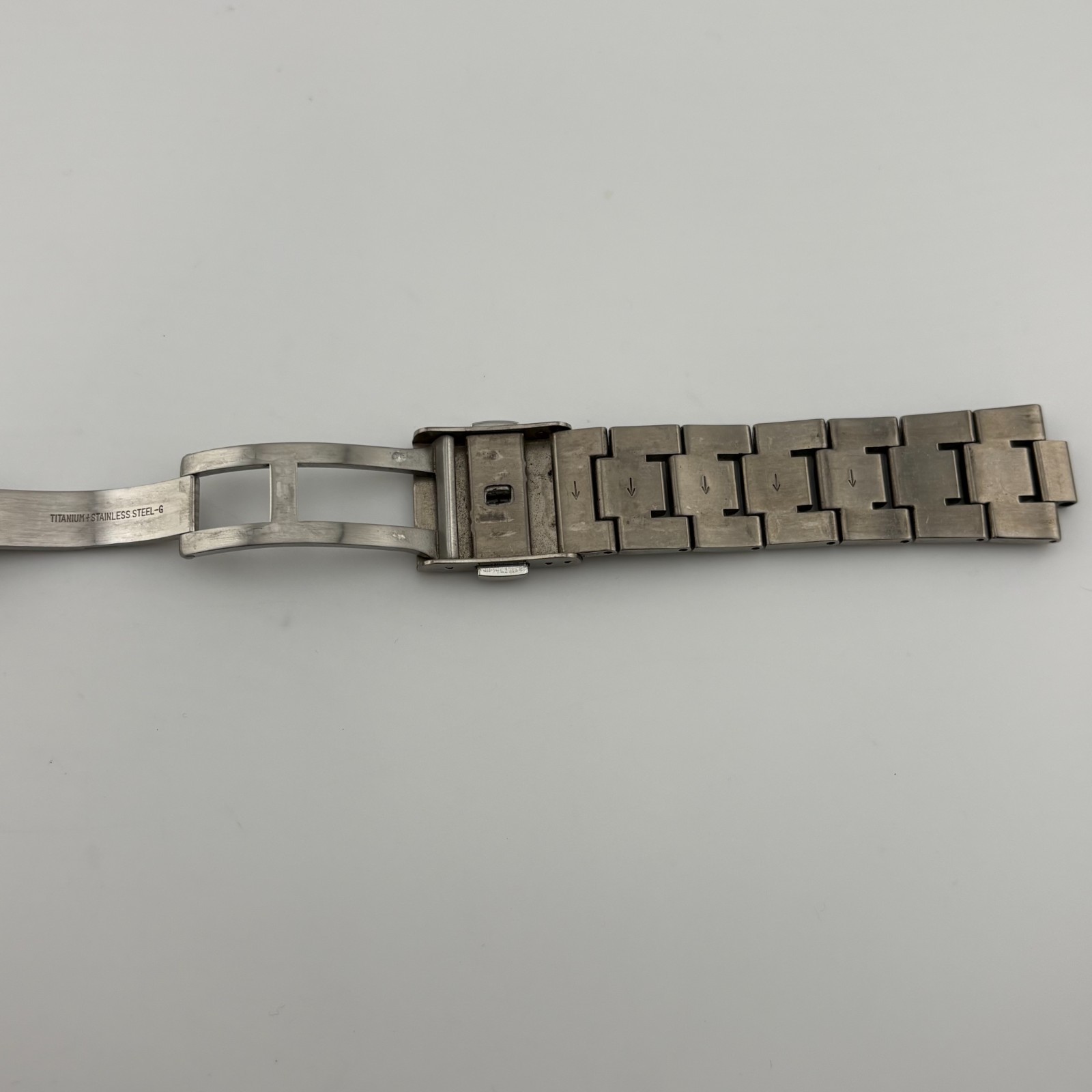 SEIKO 7T11-0AH0 Quartz Chronograph Titanium black dial band defective 35.5mm