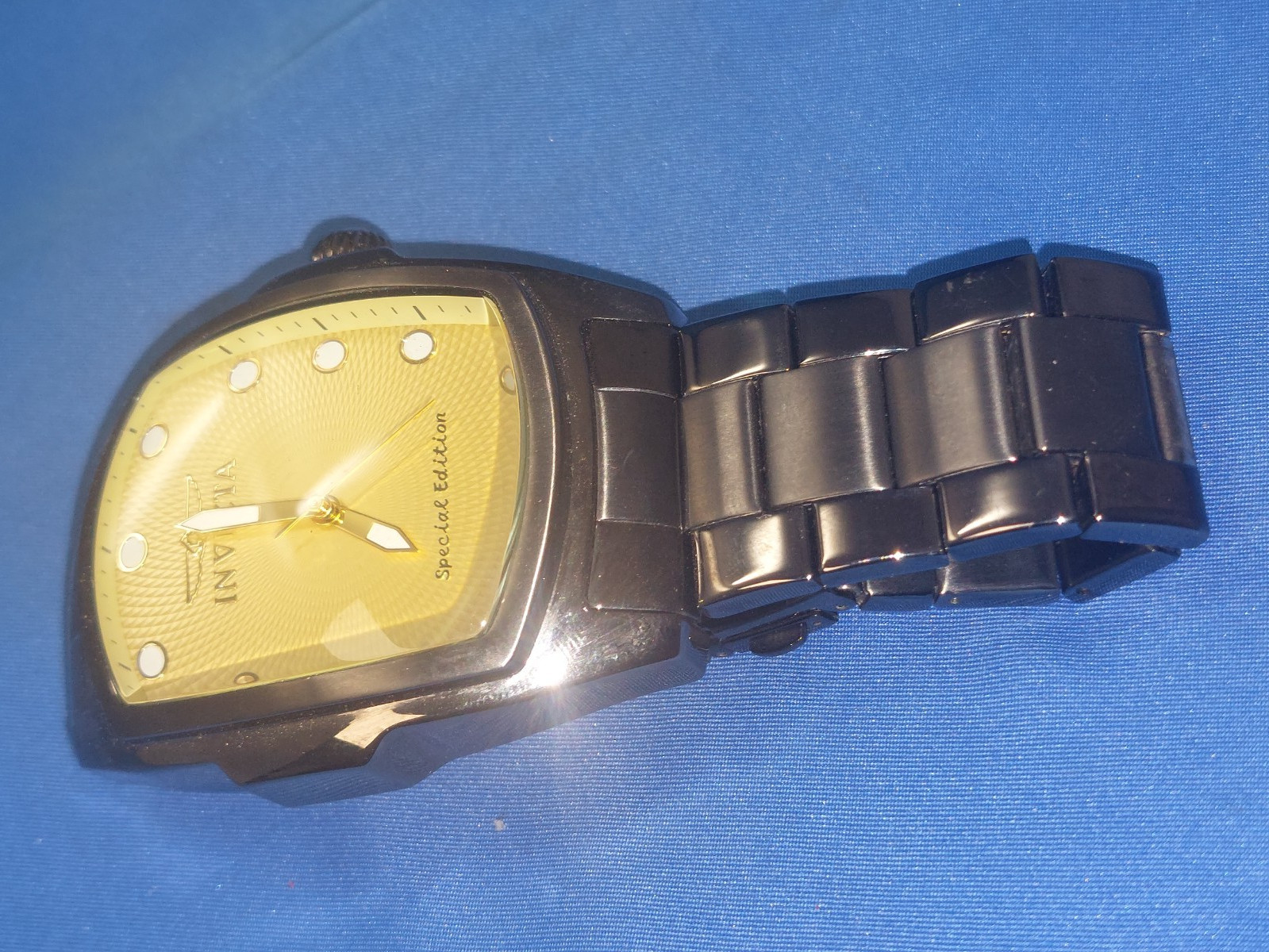 Mens Invicta Lupa Special Edition Tritnite Water Resistant 100 Feet Model 17768