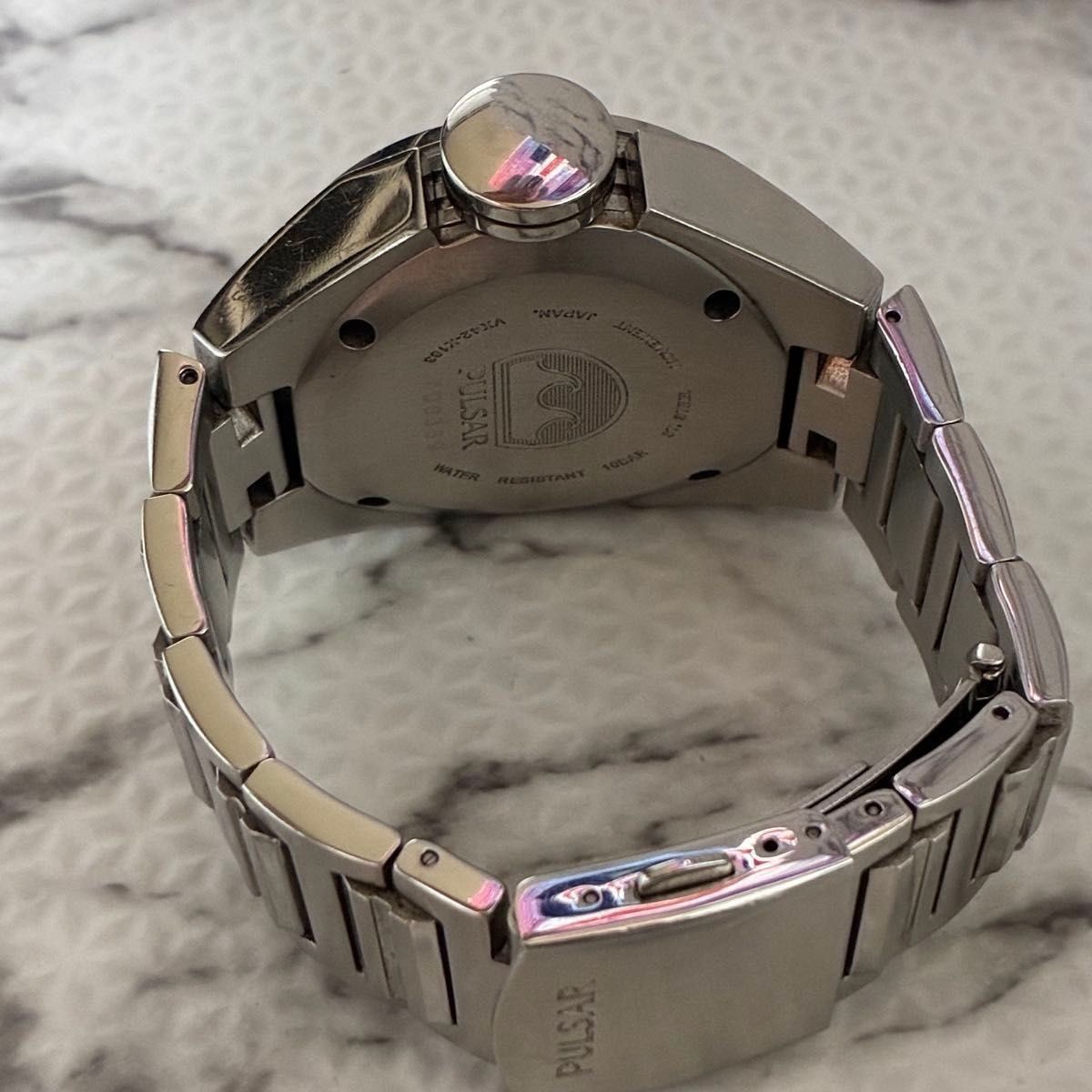 SEIKO s overseas brand PULSAR Quartz Men s Sports Watch. Working condition.