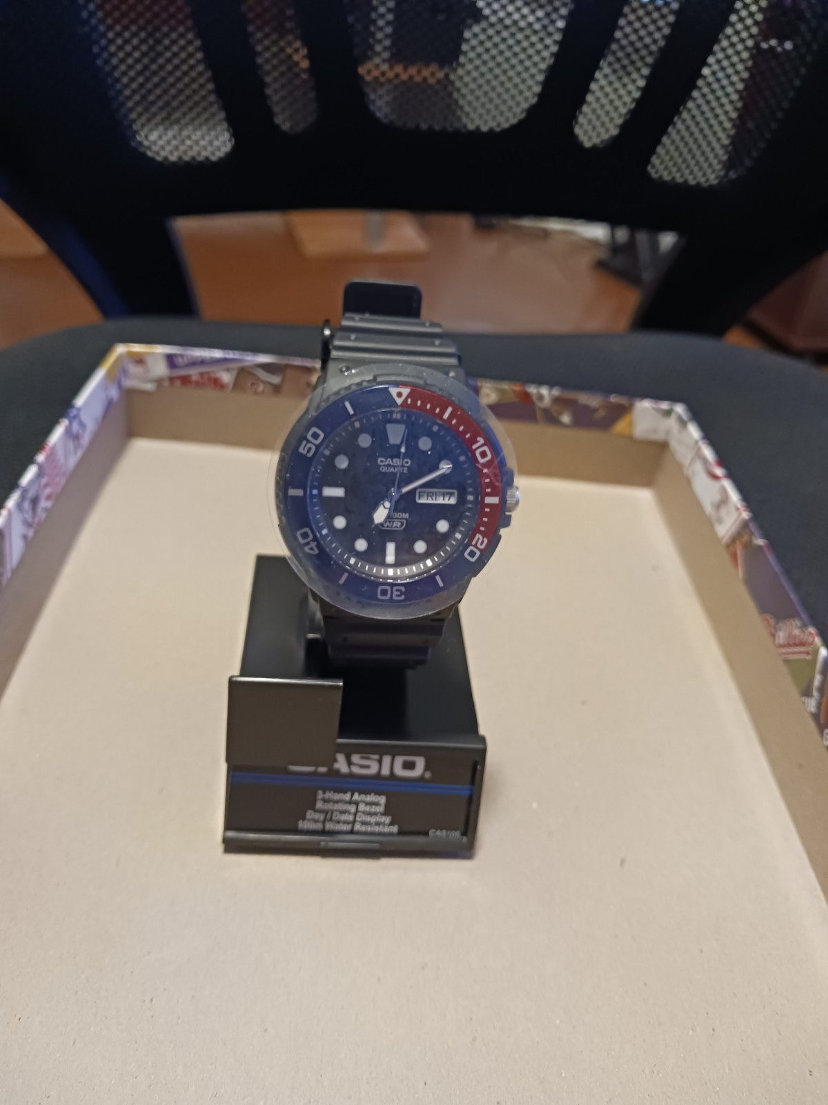 Casio MRW230H Quartz Diver Watch 100m WR Date Resin Strap Red/Blue Bezel Pepsi
