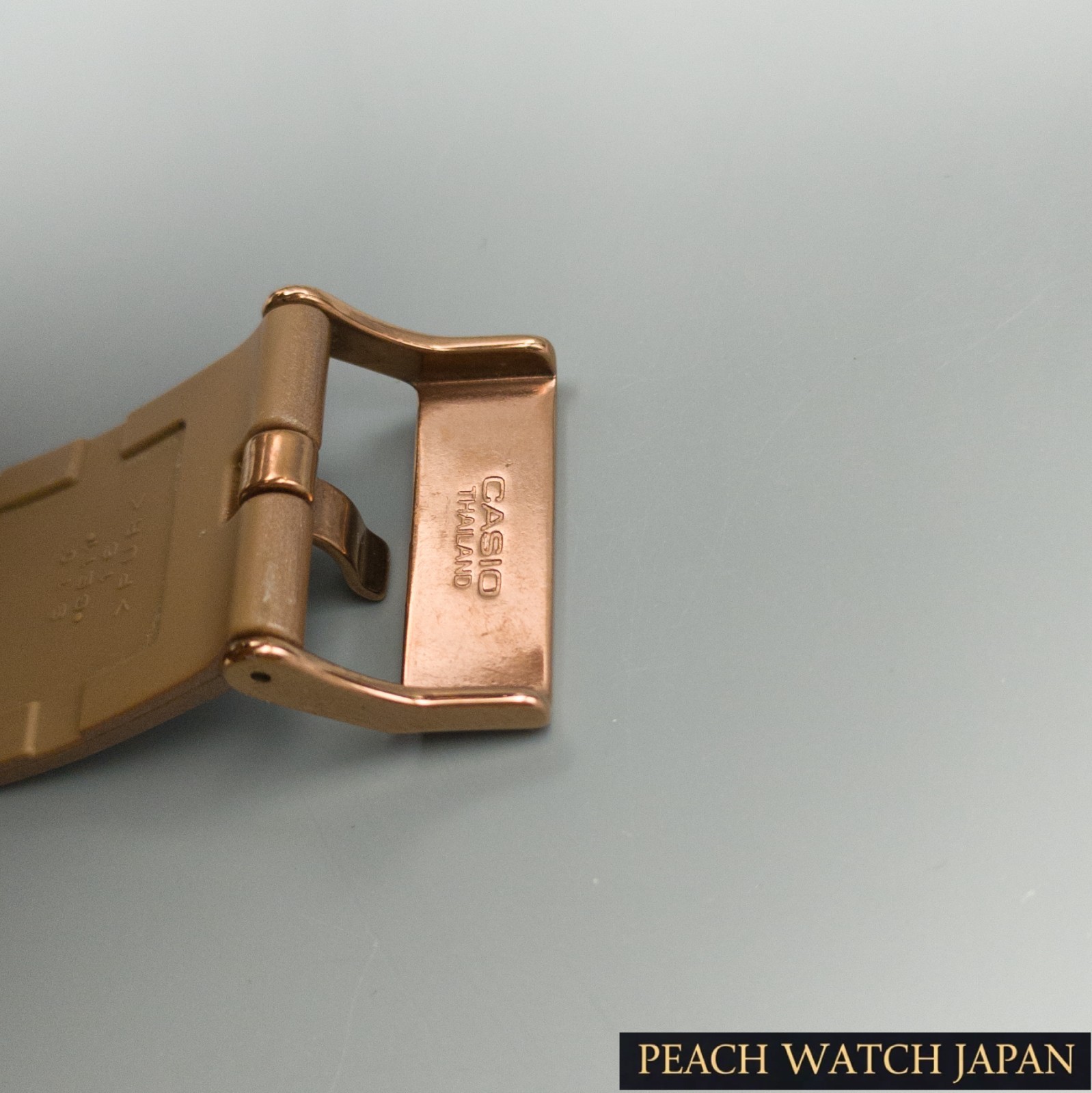 [NOS] CASIO G-SHOCK Garish Gold GA-200GD-9B Rare Ex-Display Working 8.27″ (21cm)