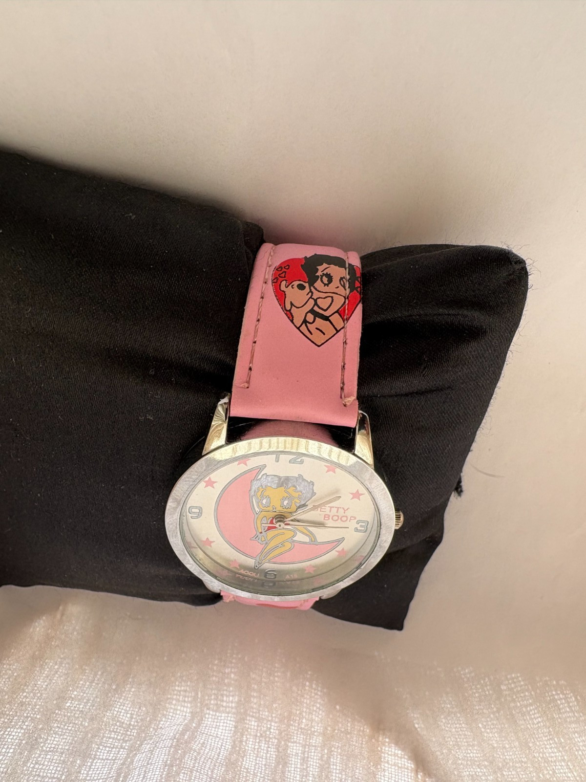 Betty Boo Hot Nurse Pink Wrist Watch Base Metal Bezel Leather Strap Vintage 1989