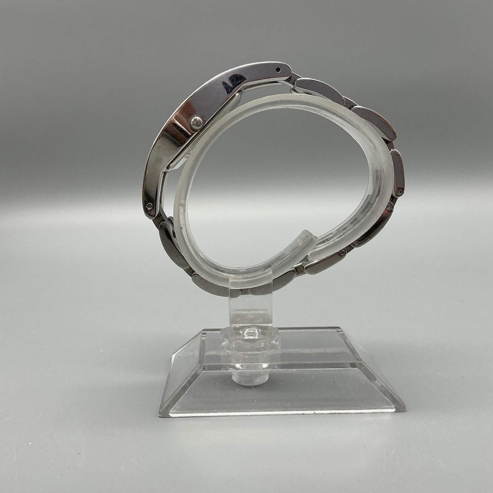 Fossil F2 Womens Watch 19mm Stainless Silver Tone ES9315 New Battery 6.25″