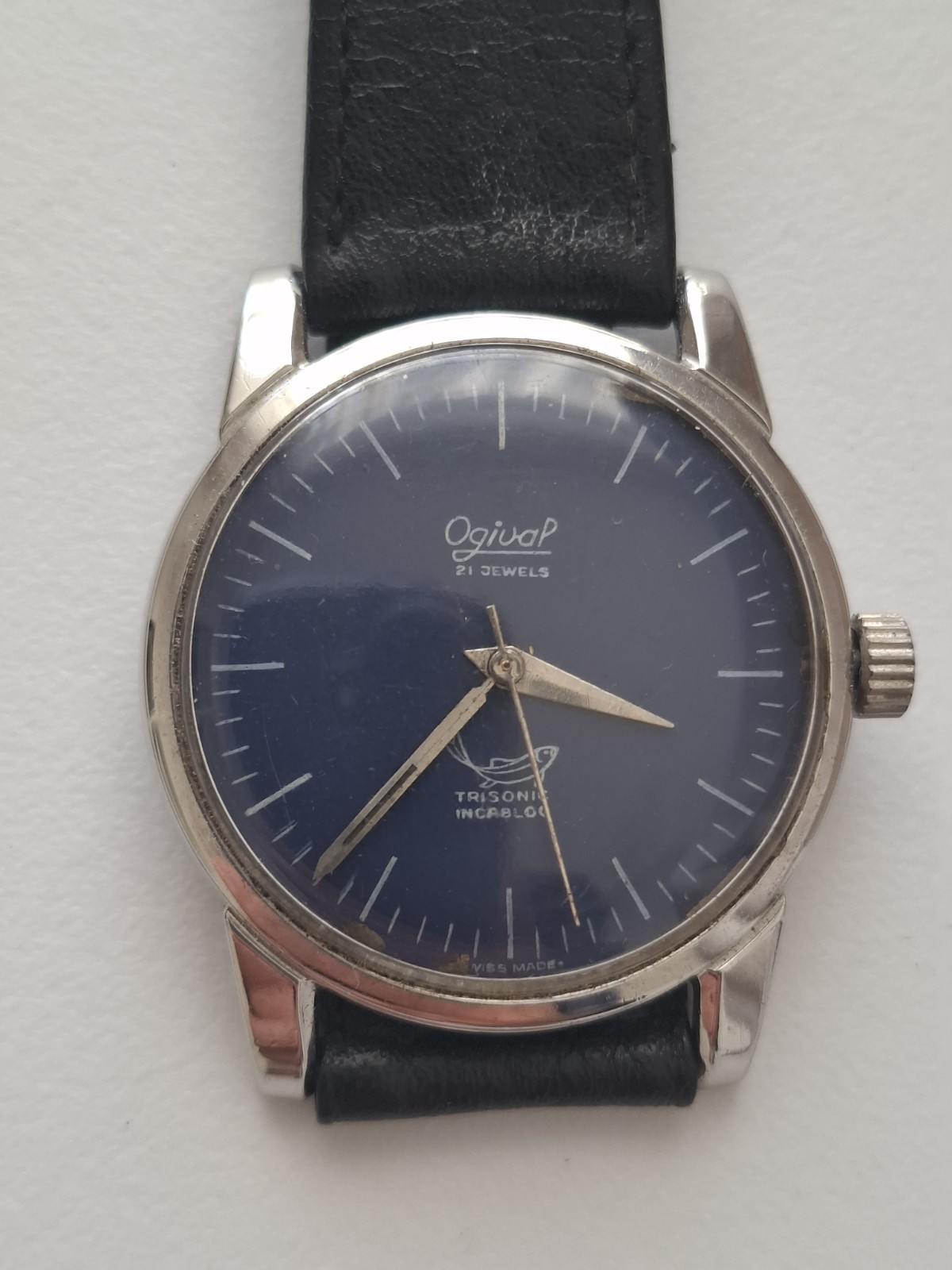 Ogival Trisonic Fisk ( fish ) waterproof watch, made in the 1950’s .1307400 Ser
