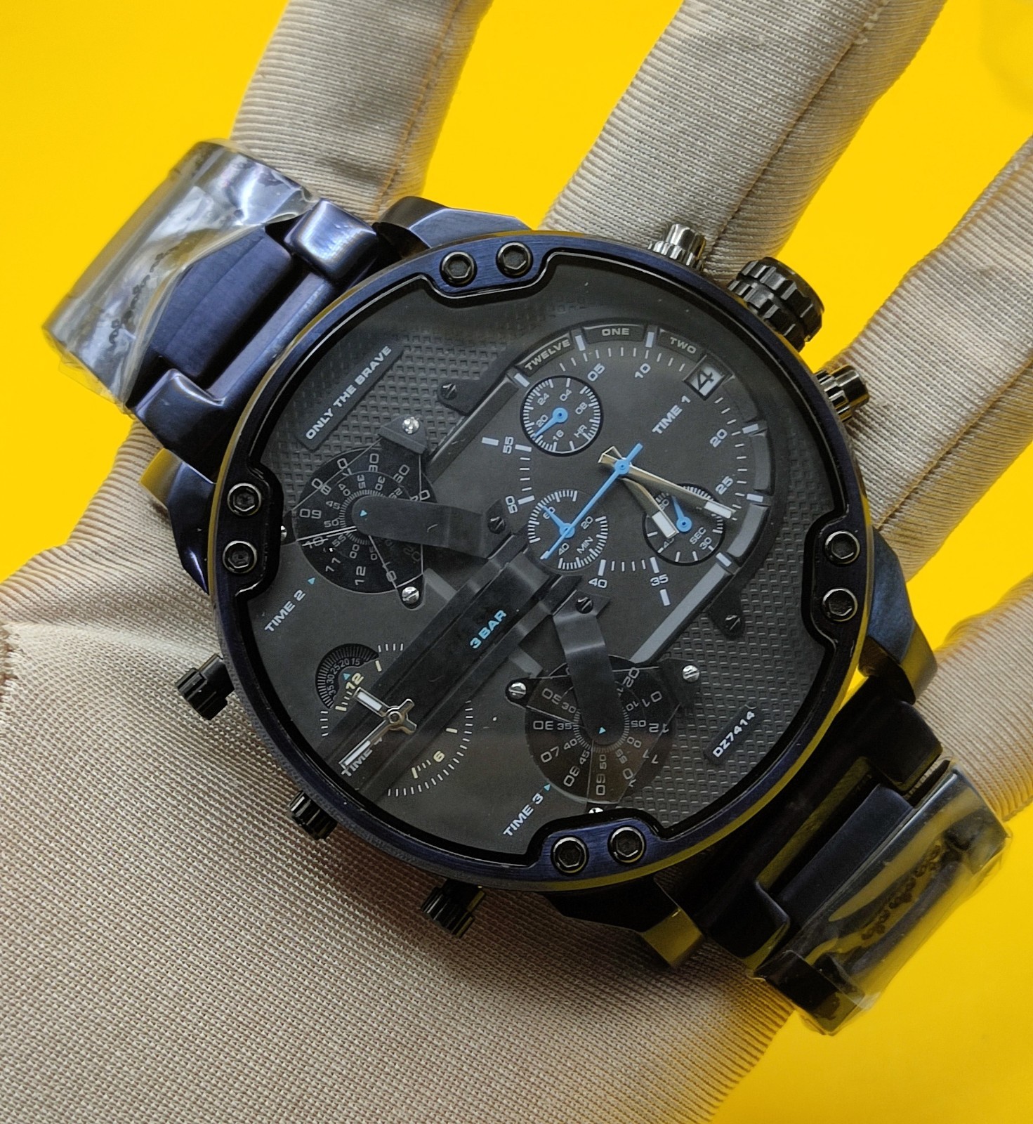 #Refurbished Diesel Mr. Daddy 2.0 DZ7414 Multi Time Analog Men’s Wrist Watch
