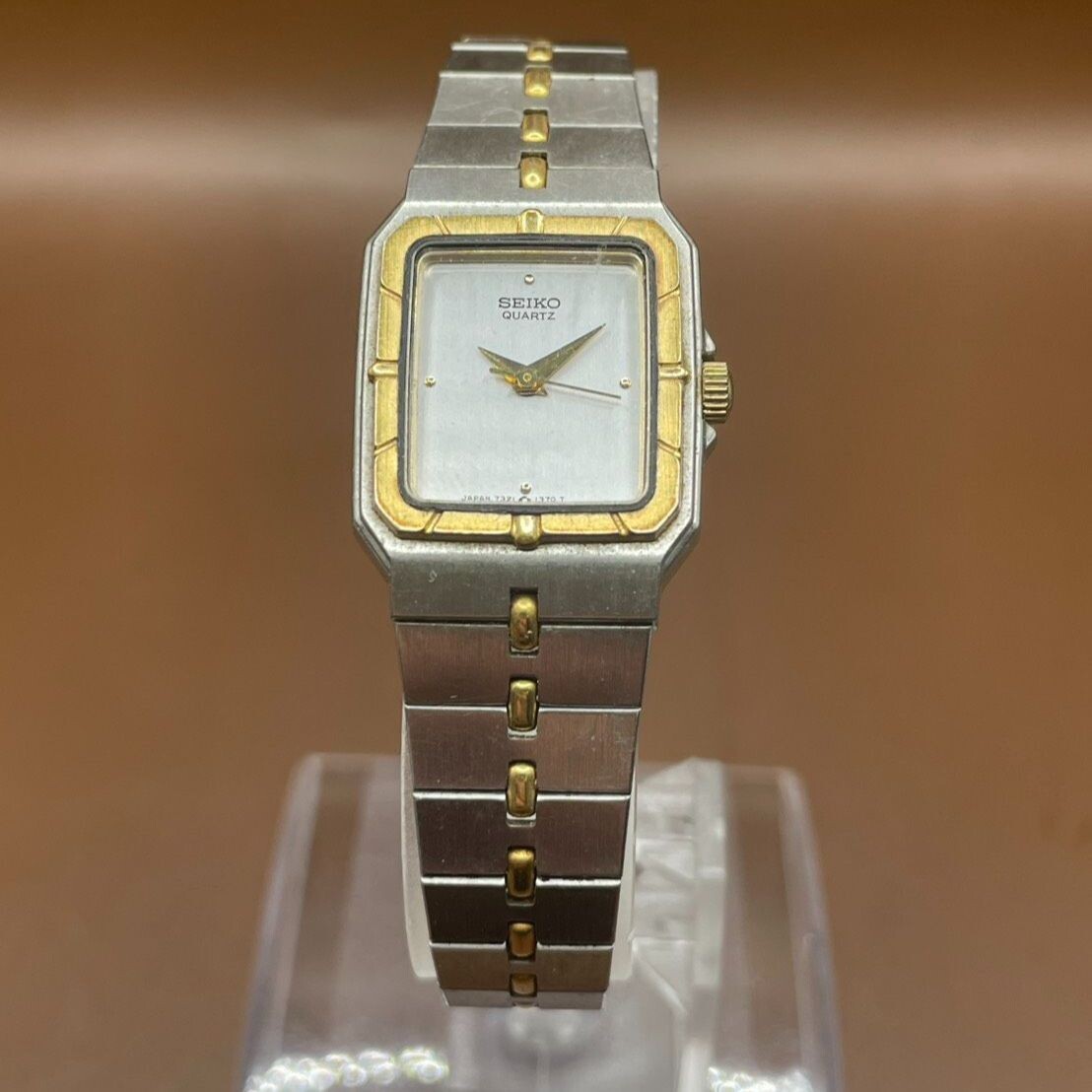 Seiko Women’s Quartz Wristwatch 7321-5820 White Dial Square Silver Gold Japan
