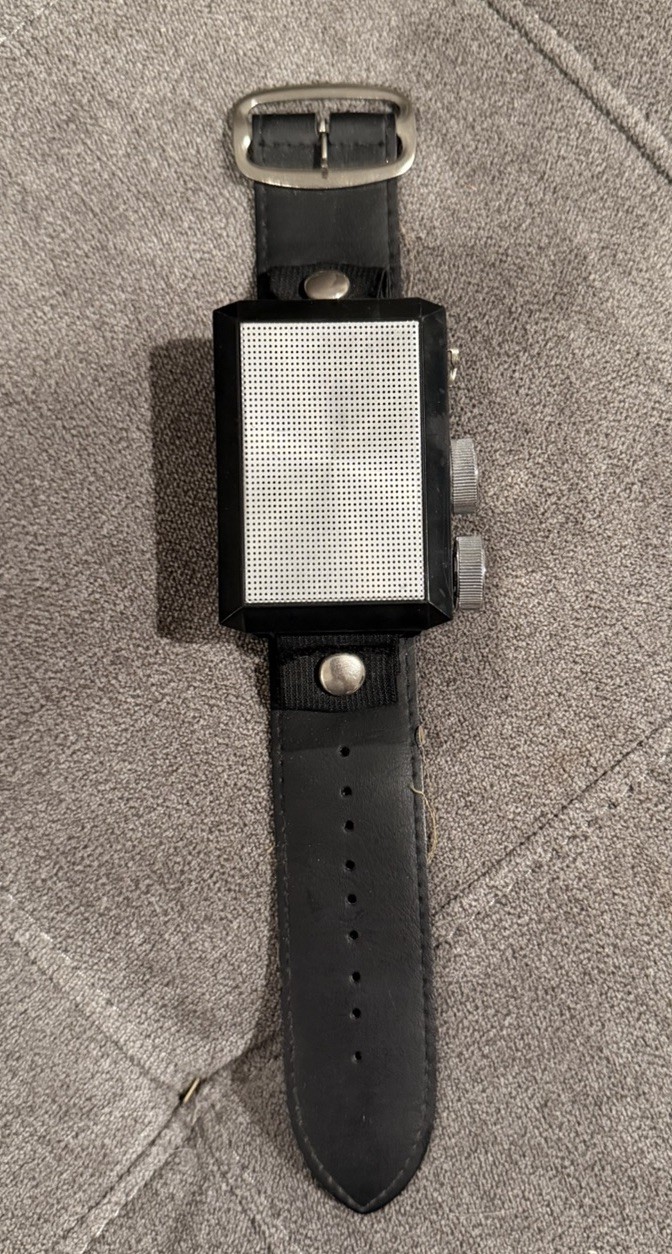 Vintage Transistor Wrist Radio Watch Style Portable AM Radio Hong Kong Untested