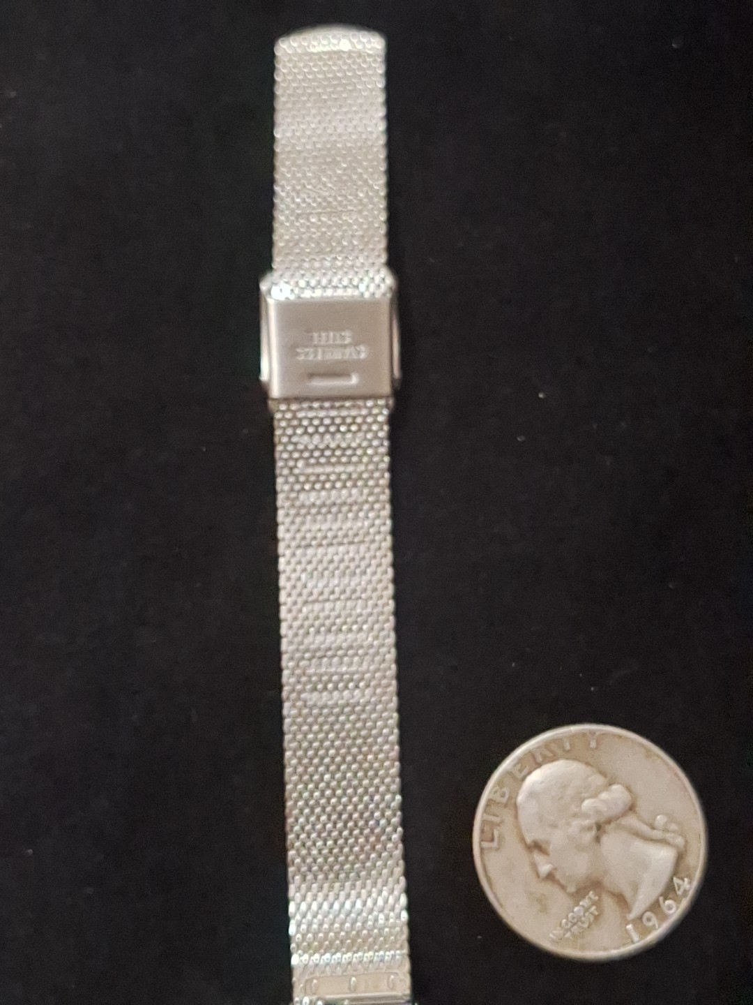 Olivia Burton London Silver Tone Flower Grey/white Dial New Without Tags. Runs
