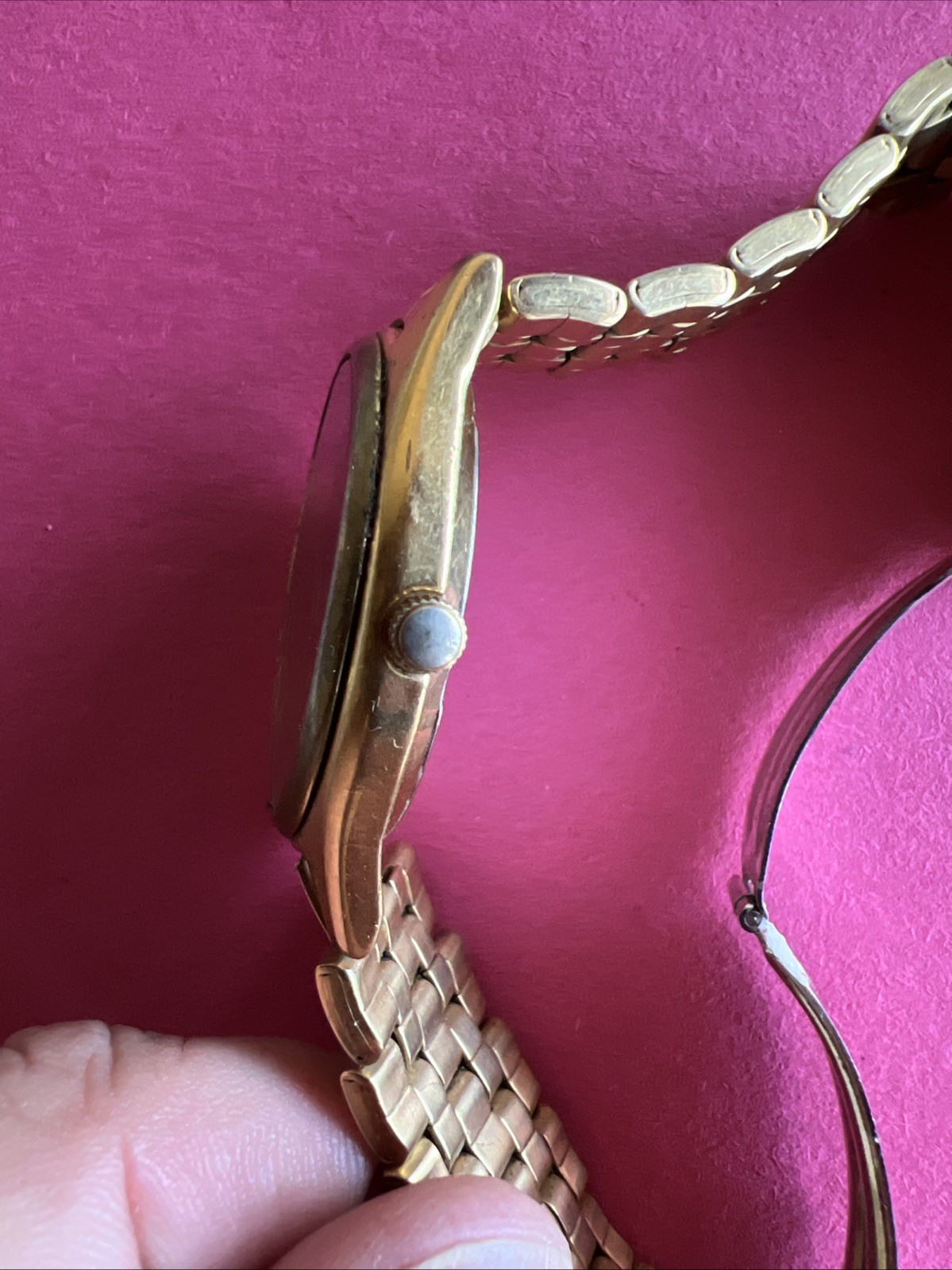 Vintage Seiko 8N43-9048 Gold Tone Watch w/ Japanese Movement