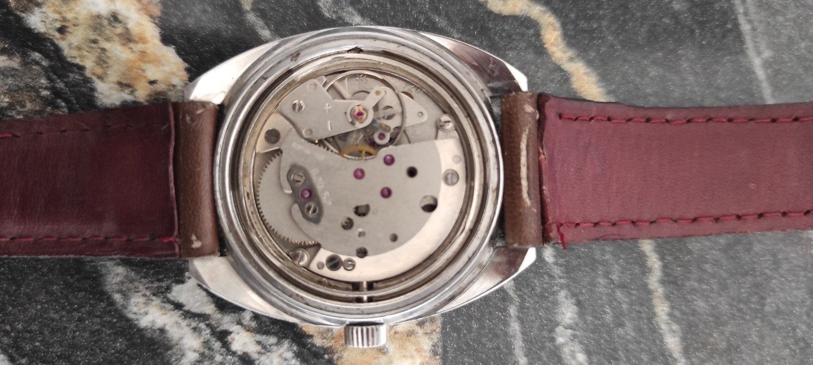 Rare Vintage Junghans 17 Jewels Cal. 620.52 Manual 1974 Tropical Patina Watch