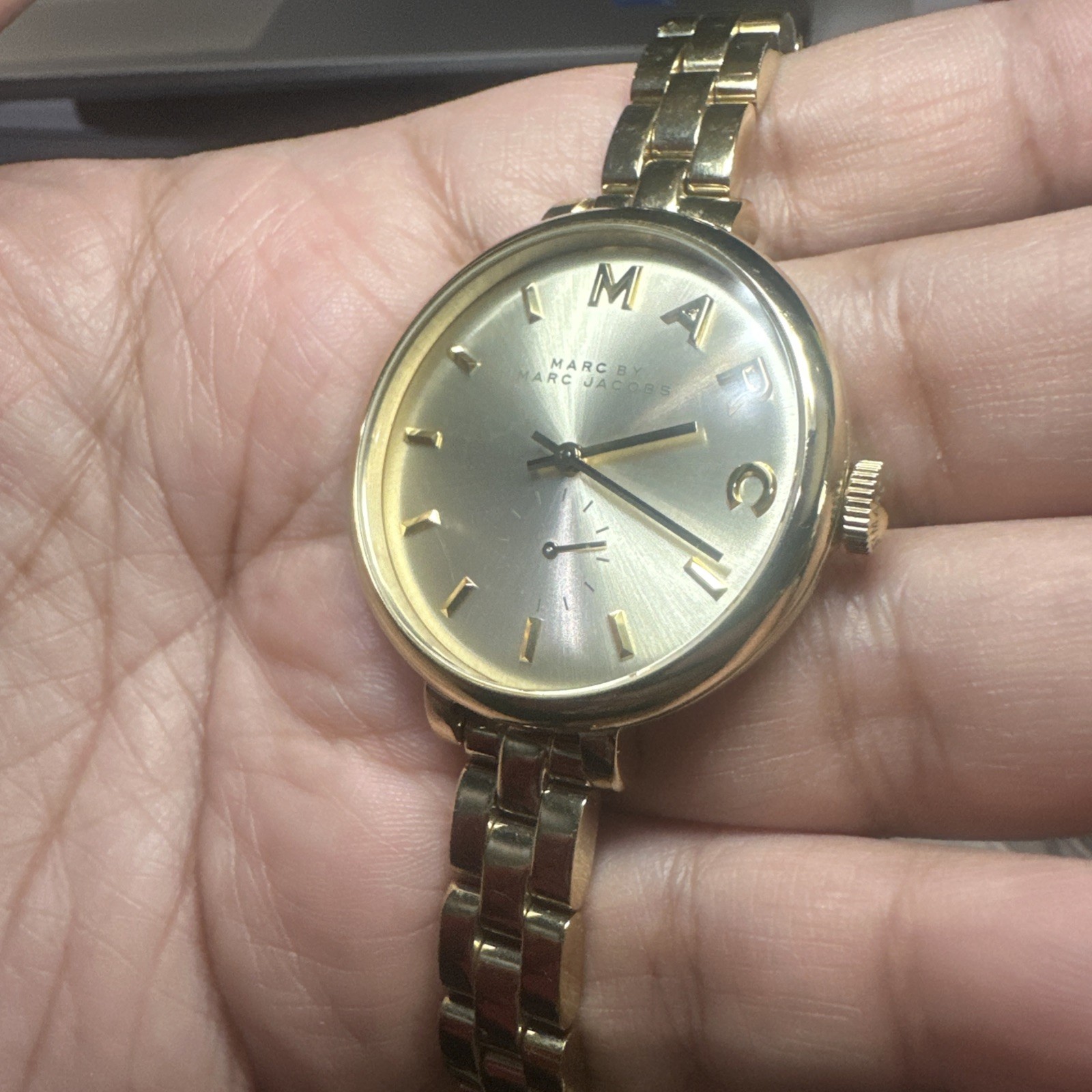 Working Marc Jacobs Sally Champagne Dial Gold Tone Women’s Watch Fit 6.5” 36mm