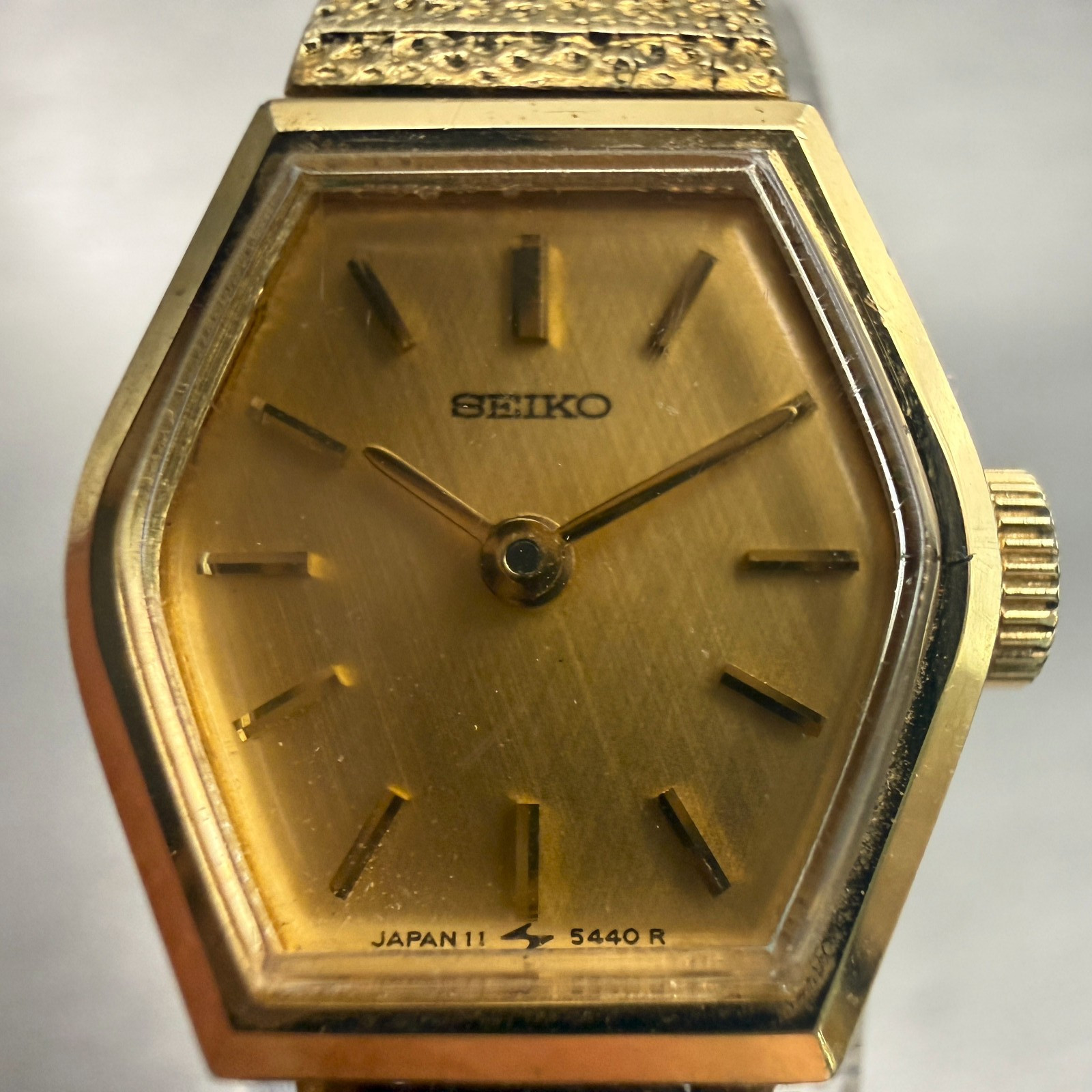 Seiko Watch Women 17mm Gold Dial Gold Tone Hexagon 11-5199 Mechanical Works VTG
