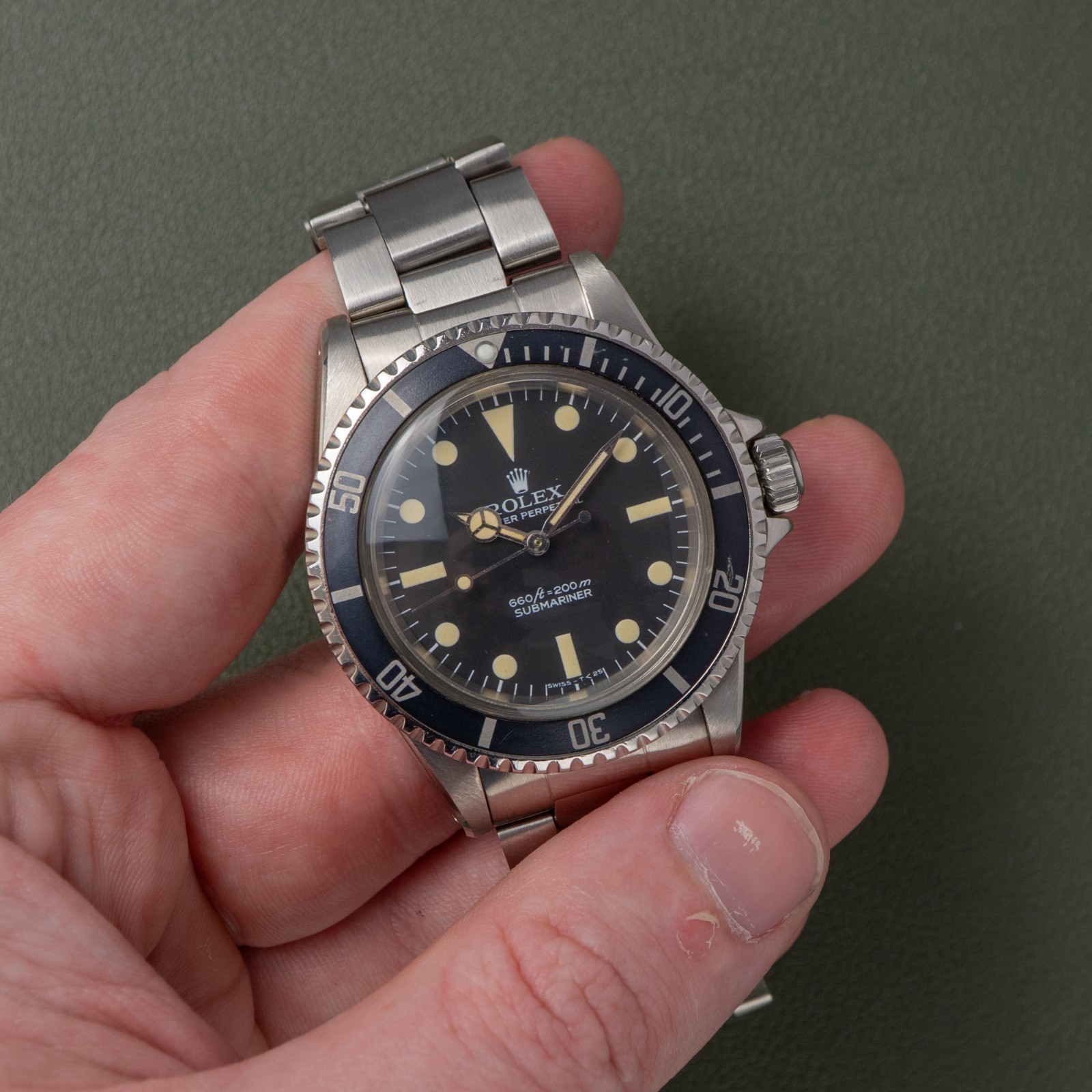 Rolex Submariner Ref. 5513 – Box and Papers – 1977