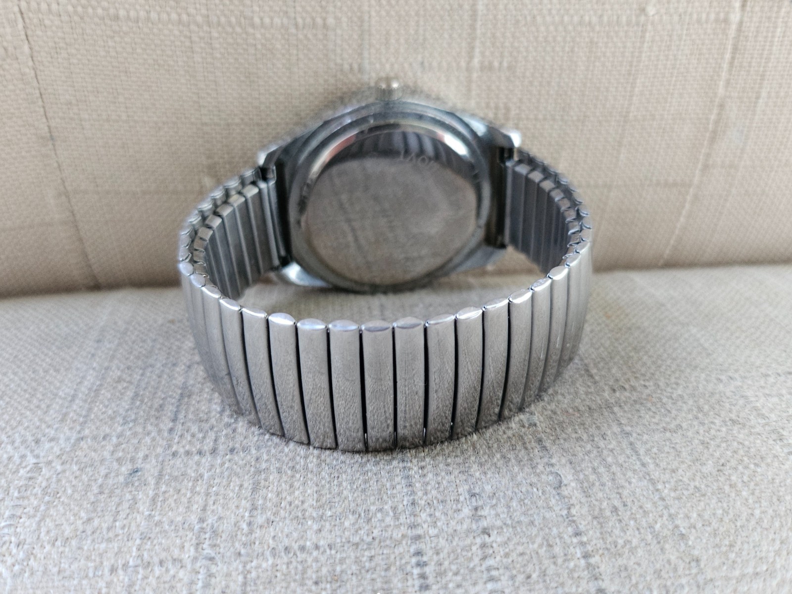 Jessica Carlyle Wristwatch Silver Tone Unisex Watch Crystal Accent Bezel Watch