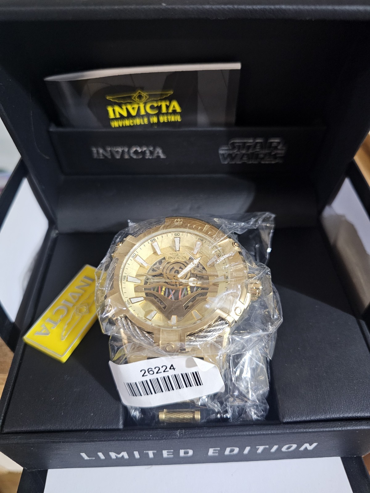 Invicta Star Wars C-3PO MenModel 26224 – Men’s Watch Automatic