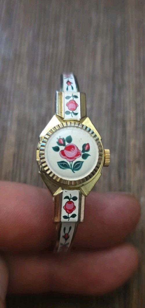 Vintage Swiss Made Pink and Gold Floral Peekaboo Watch
