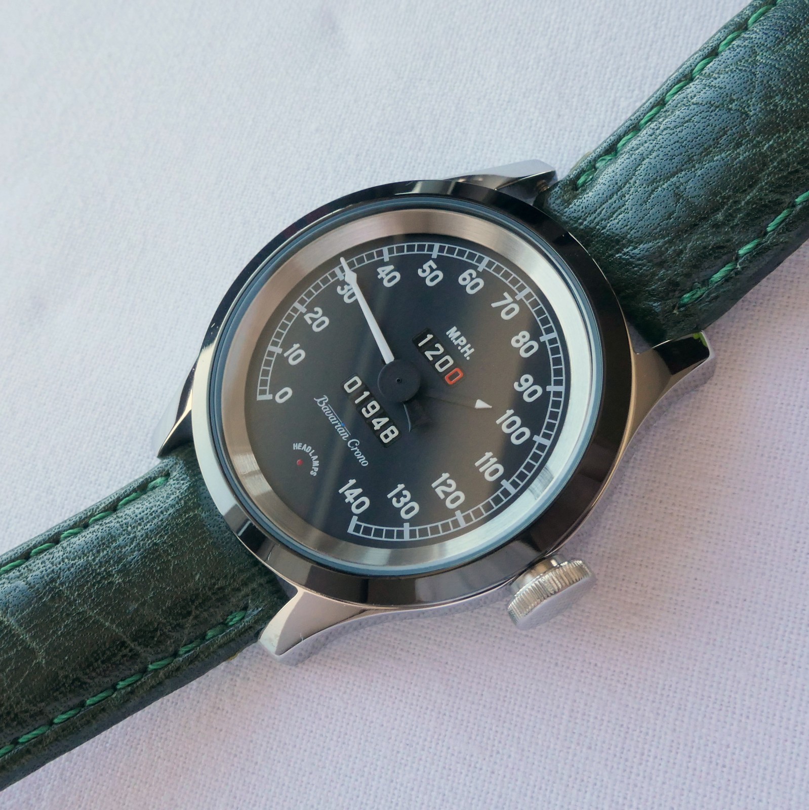 Jaguar XK120 XK 120 Classic British Sport Car Speedometer Accessory Swiss Watch