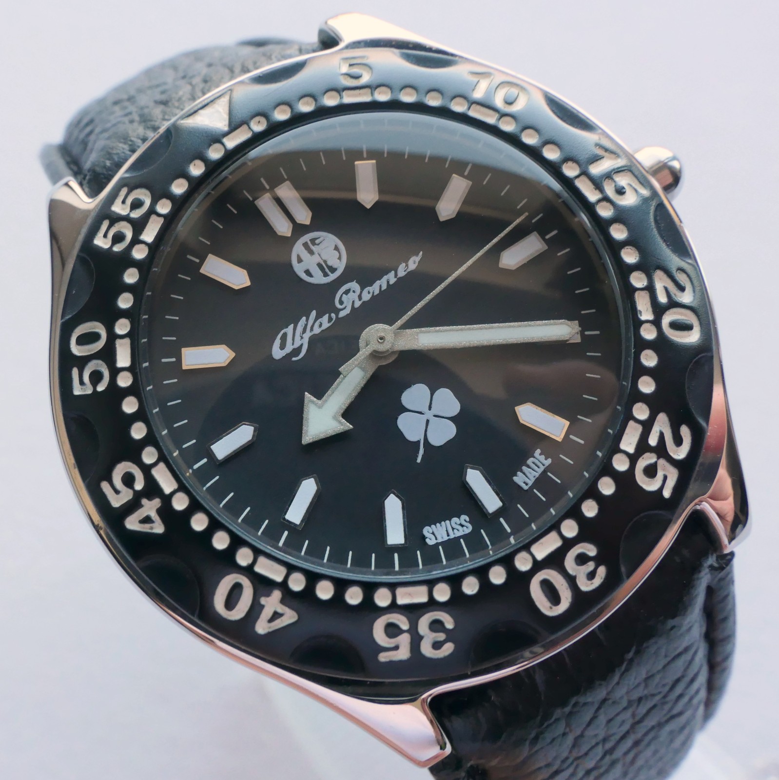 Alfa Romeo Quadrifoglio Classic Driver Pilot Sport Car Accessory Swiss Watch