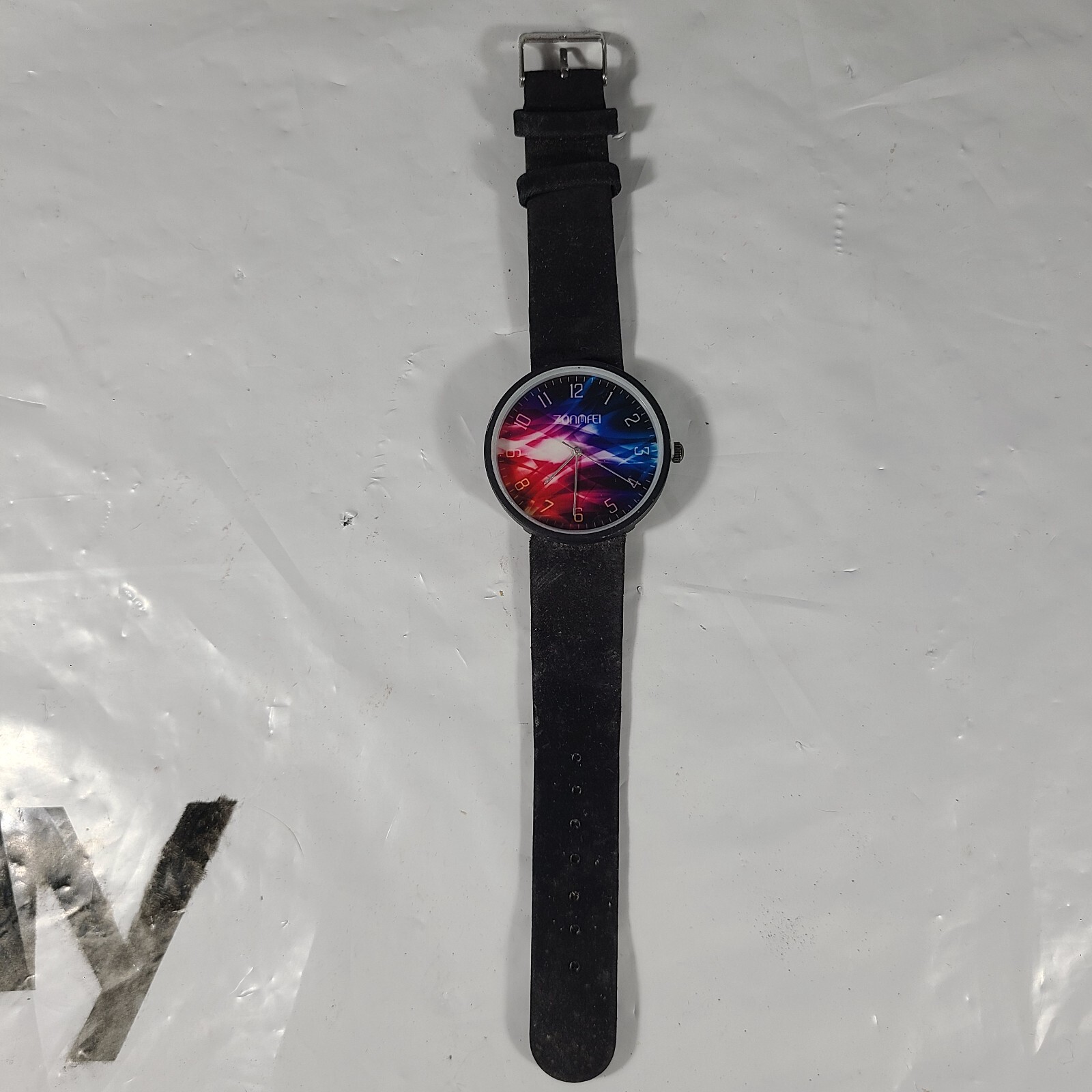 Zonmfei Watch Red White Blue Ribbon Face Pattern White Hands Black Suede Band